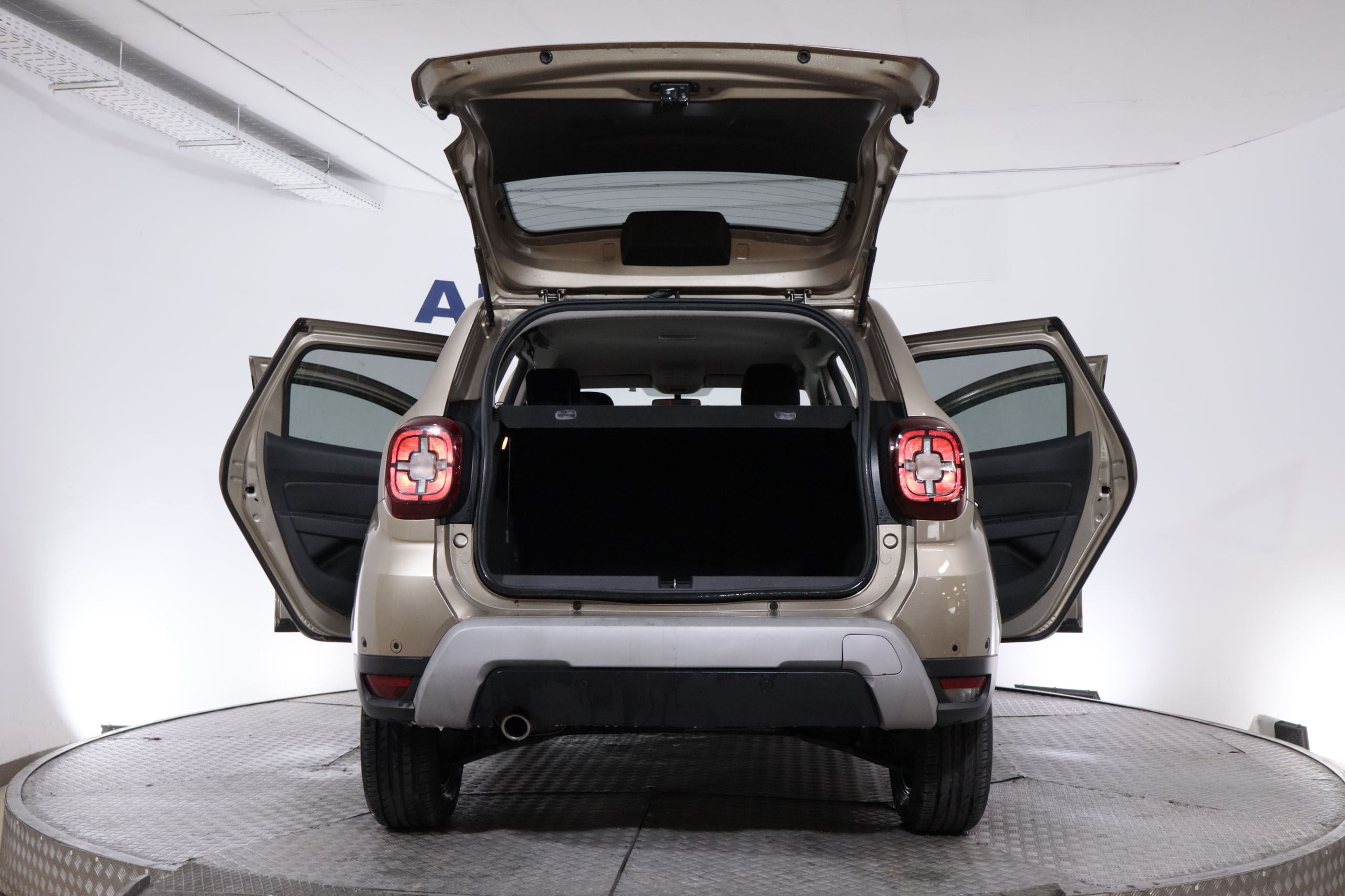 Dacia Duster 1.3 TCE 150CV PRESTIGE 4X2 5P # PARKTRONIC,CAMARA TRASERA foto 11