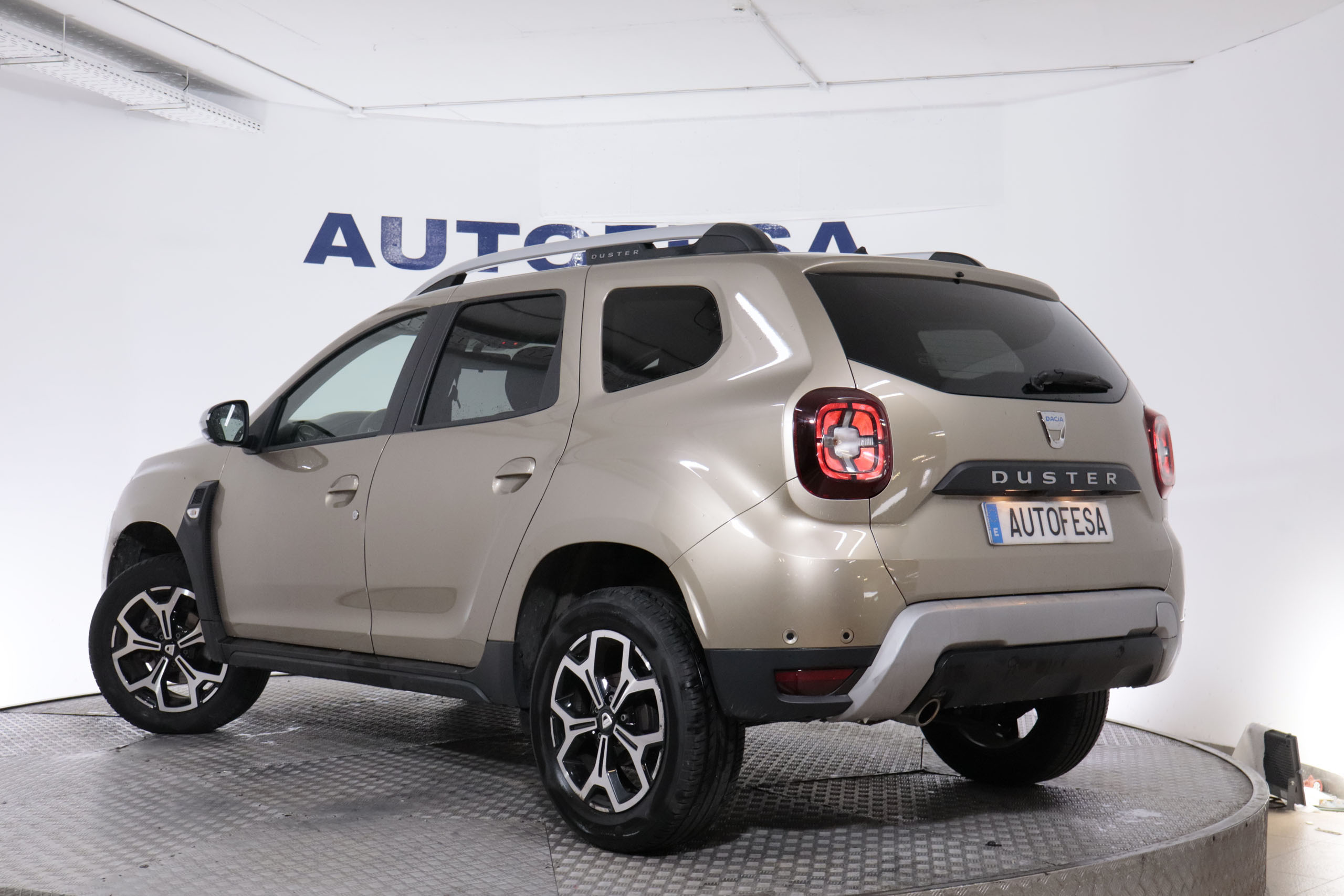 Dacia Duster 1.3 TCE 150CV PRESTIGE 4X2 5P # PARKTRONIC,CAMARA TRASERA foto 9