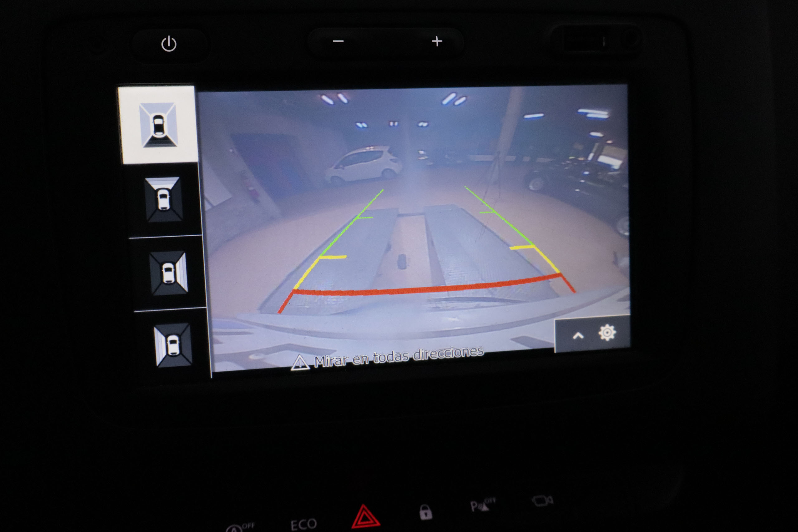 Dacia Duster 1.3 TCE 150CV PRESTIGE 4X2 5P # PARKTRONIC,CAMARA TRASERA foto 18