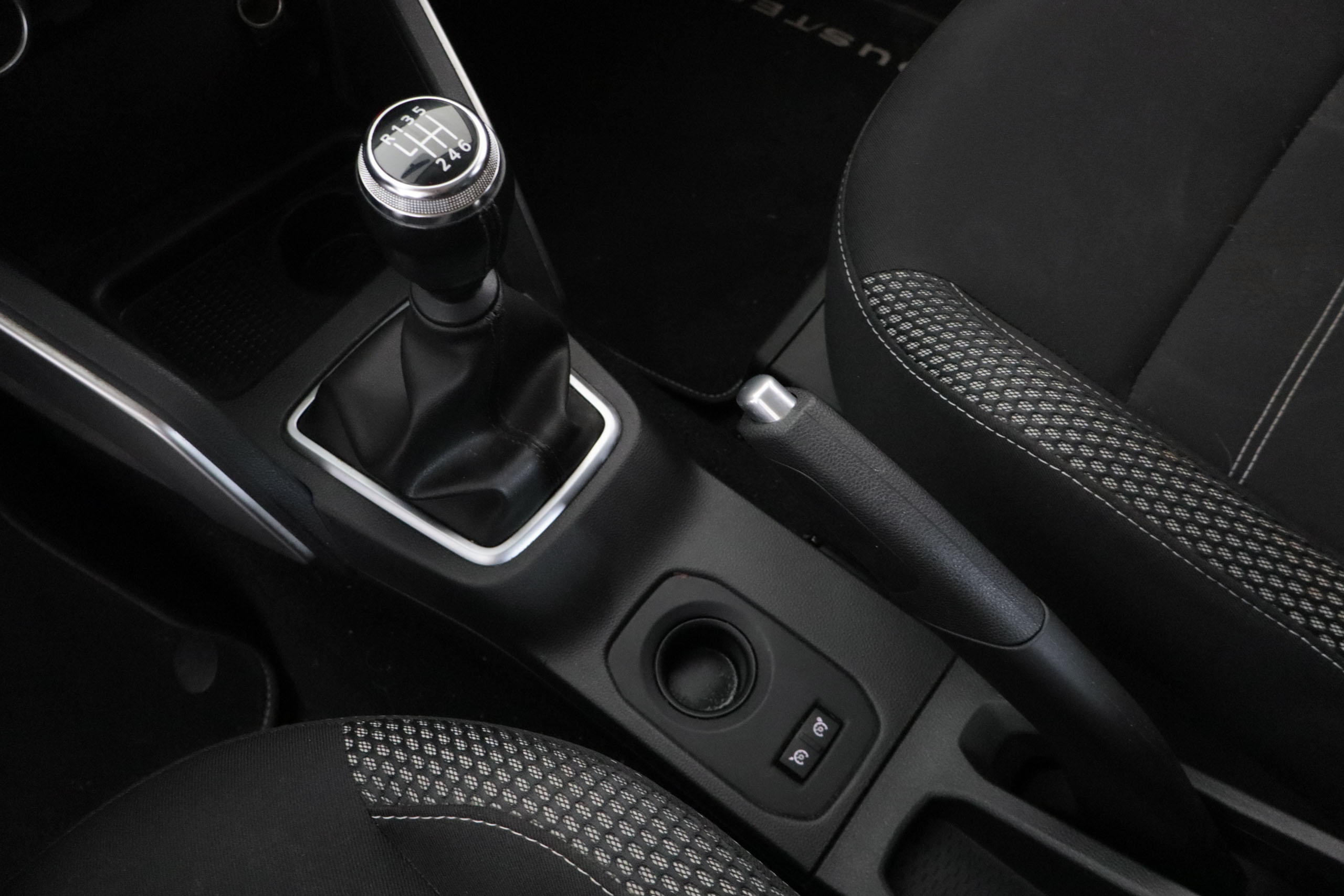 Dacia Duster 1.3 TCE 150CV PRESTIGE 4X2 5P # PARKTRONIC,CAMARA TRASERA foto 21