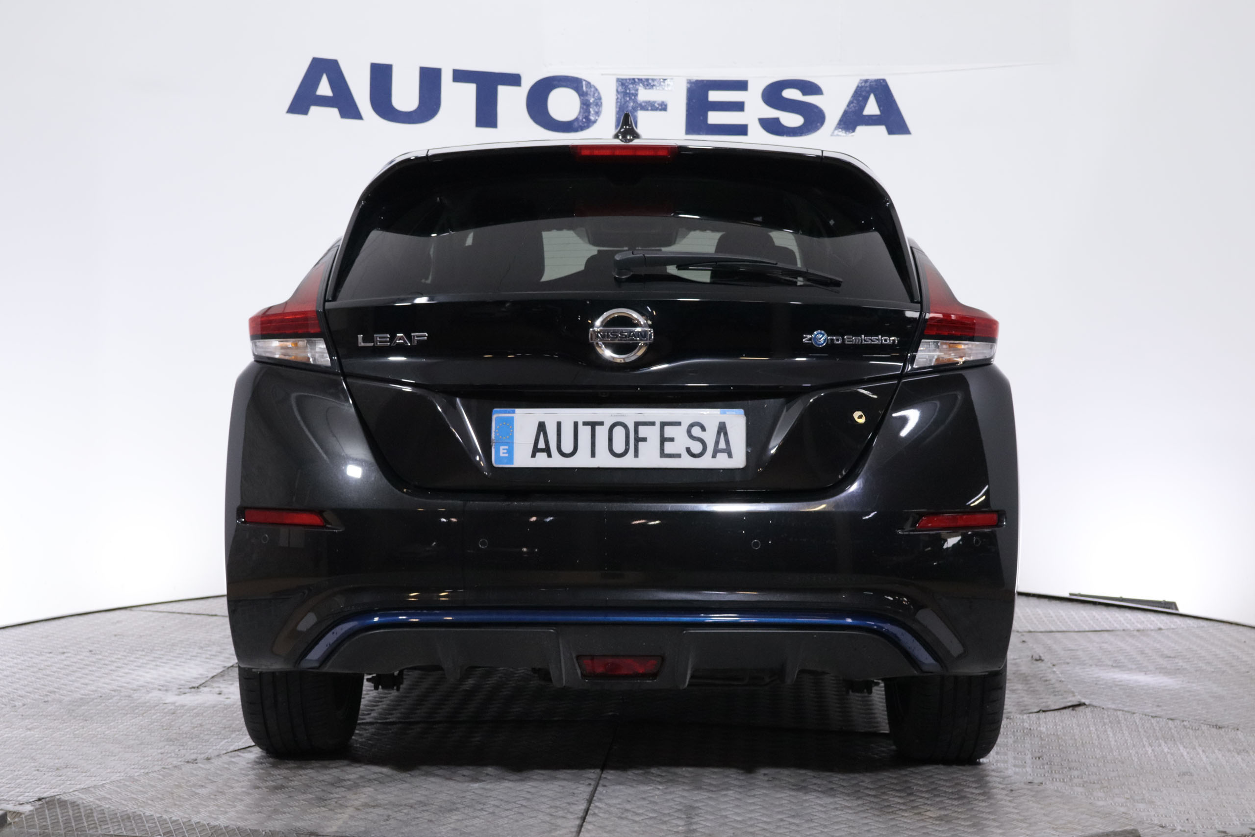 Nissan Leaf 40KWH ELECTRICO TEKNA AUTO 150CV 5P # NAVY,PARKTRONIC foto 7