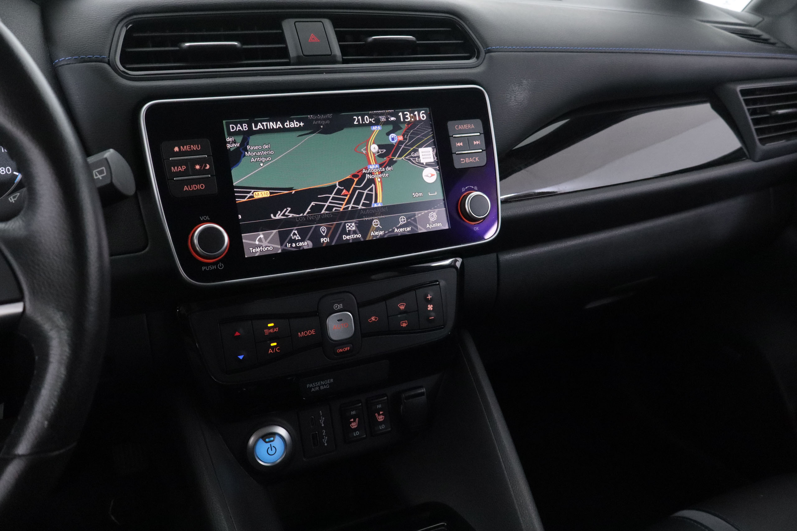 Nissan Leaf 40KWH ELECTRICO TEKNA AUTO 150CV 5P # NAVY,PARKTRONIC foto 18