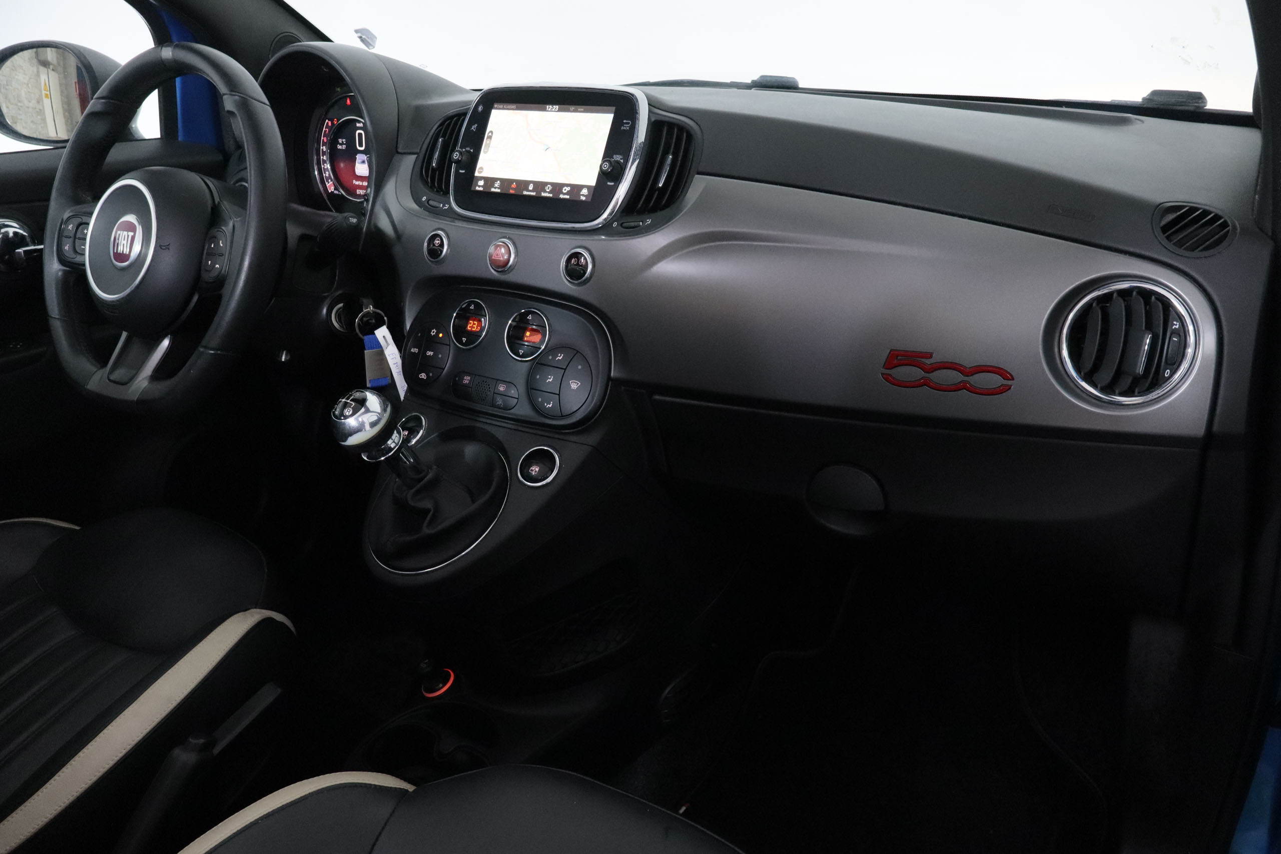 Fiat 500C 1.2 SERIE SPORT 69CV 2P # NAVY,CUERO,PARKTRONIC 1.2 SERIE SPORT 69CV 2P # NAVY,CUERO,PARKTRONIC foto 17