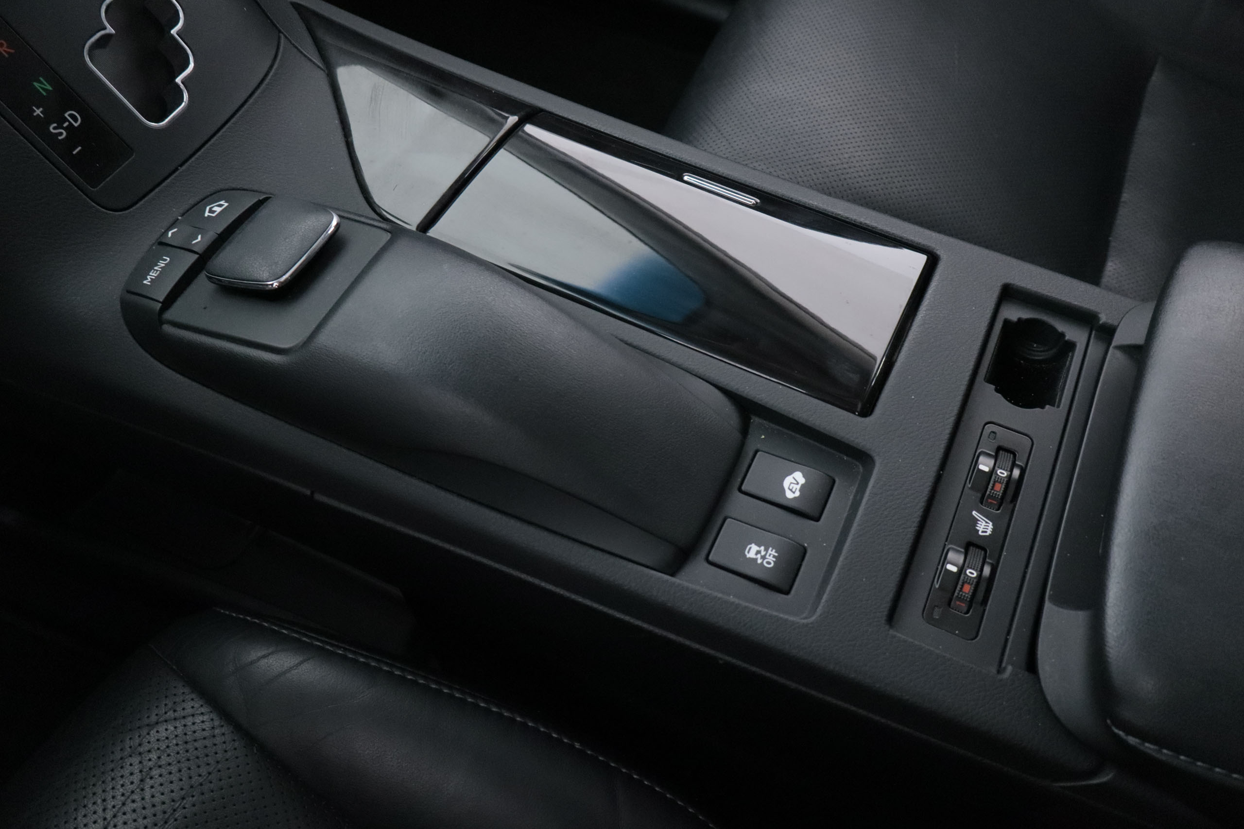 Lexus Rx 450h 3.5 V6 AWD PRESIDENT AUTO 299CV 5P # TECHO ELE,CUERO,NAVY foto 24