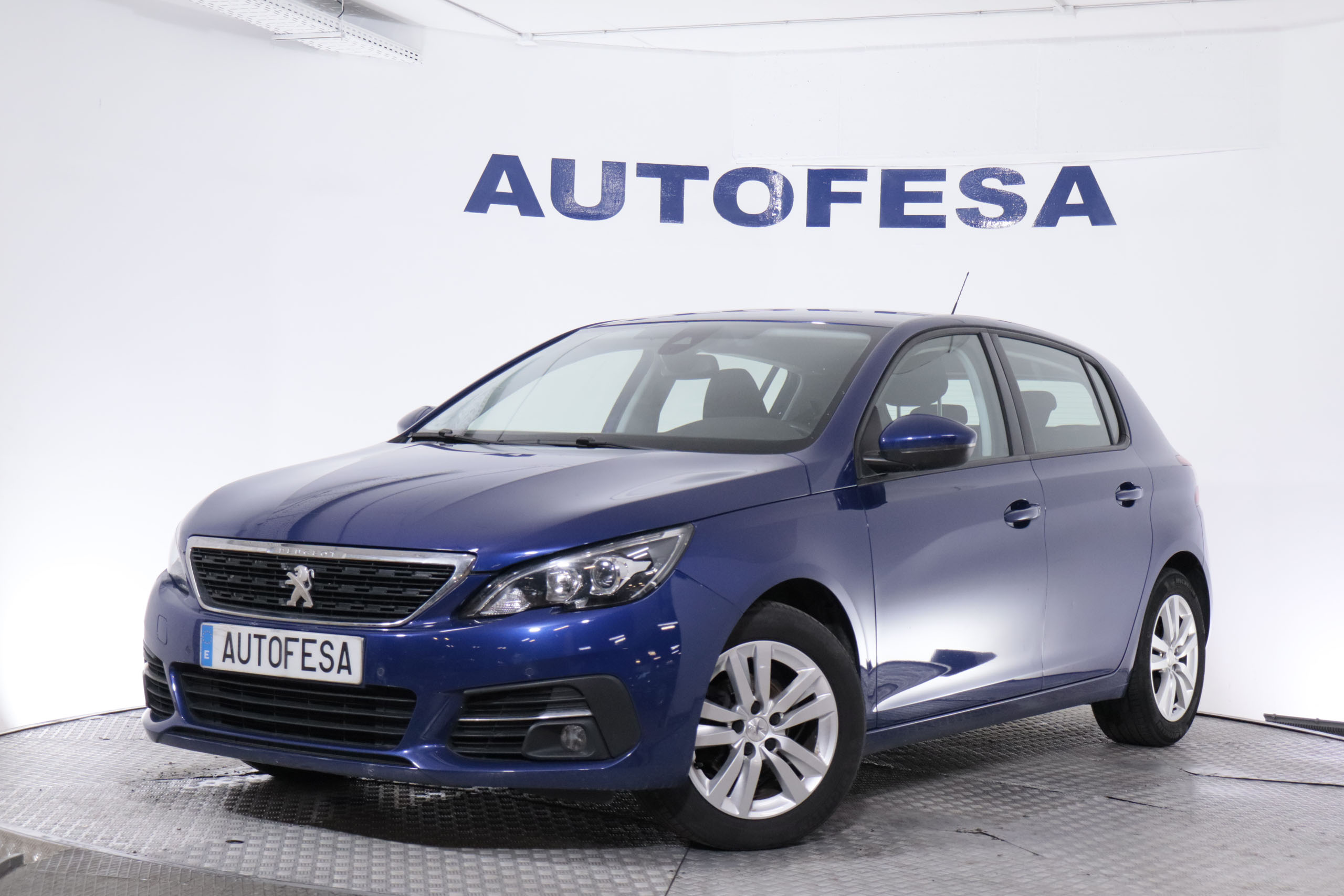 Peugeot 308 1.2 PURETECH 110CV ACTIVE 5P # NAVY,PARKTRONIC 1.2 PURETECH 110CV ACTIVE 5P # NAVY,PARKTRONIC foto 1