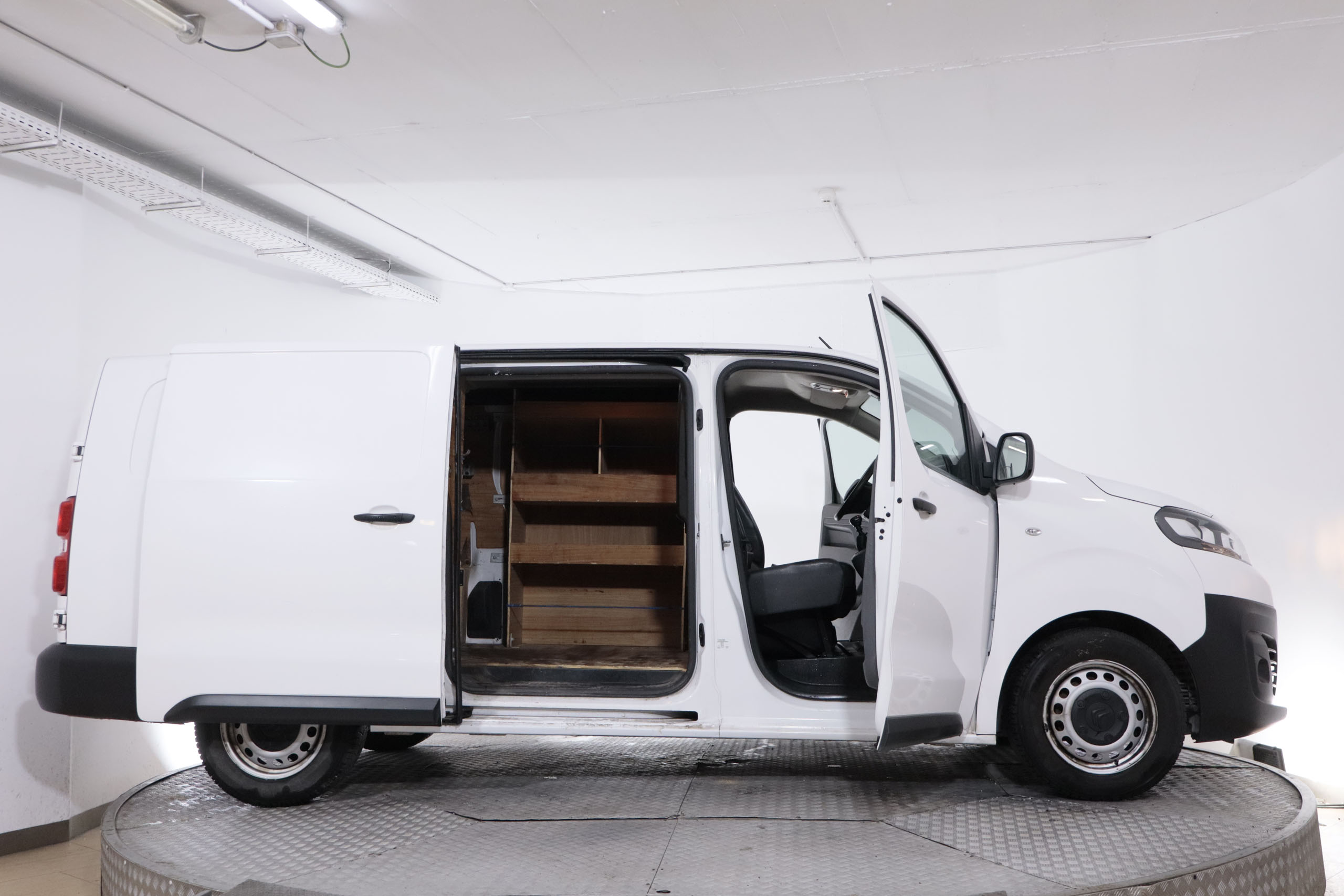 Citroen Jumpy JUMPY XL 1.5 BLUEHDI 120CV 4P VENTA SOLO PROFESIONALES # IVA DEDUCIBLE,NAVY foto 11