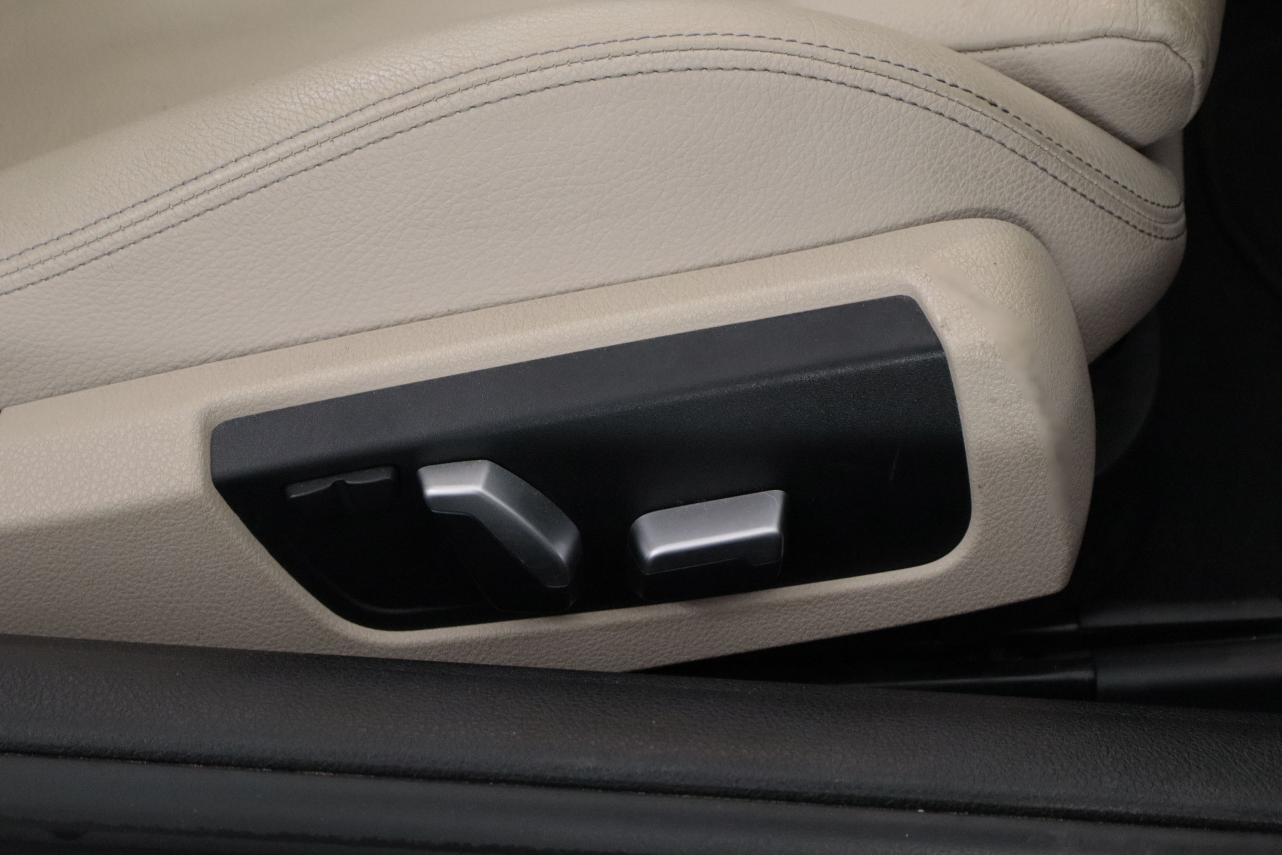 BMW 420 SERIE 420D CABRIO AUTO PACK M # CUERO,NAVY,BIXENON foto 32