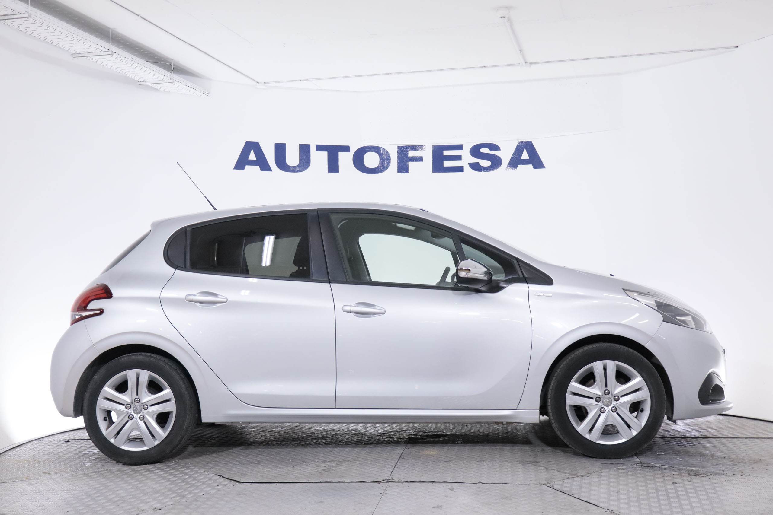 Peugeot 208 1.2 PURETECH 82CV STYLE 5P # NAVY,PARKTRONIC 1.2 PURETECH 82CV STYLE 5P # NAVY,PARKTRONIC foto 10