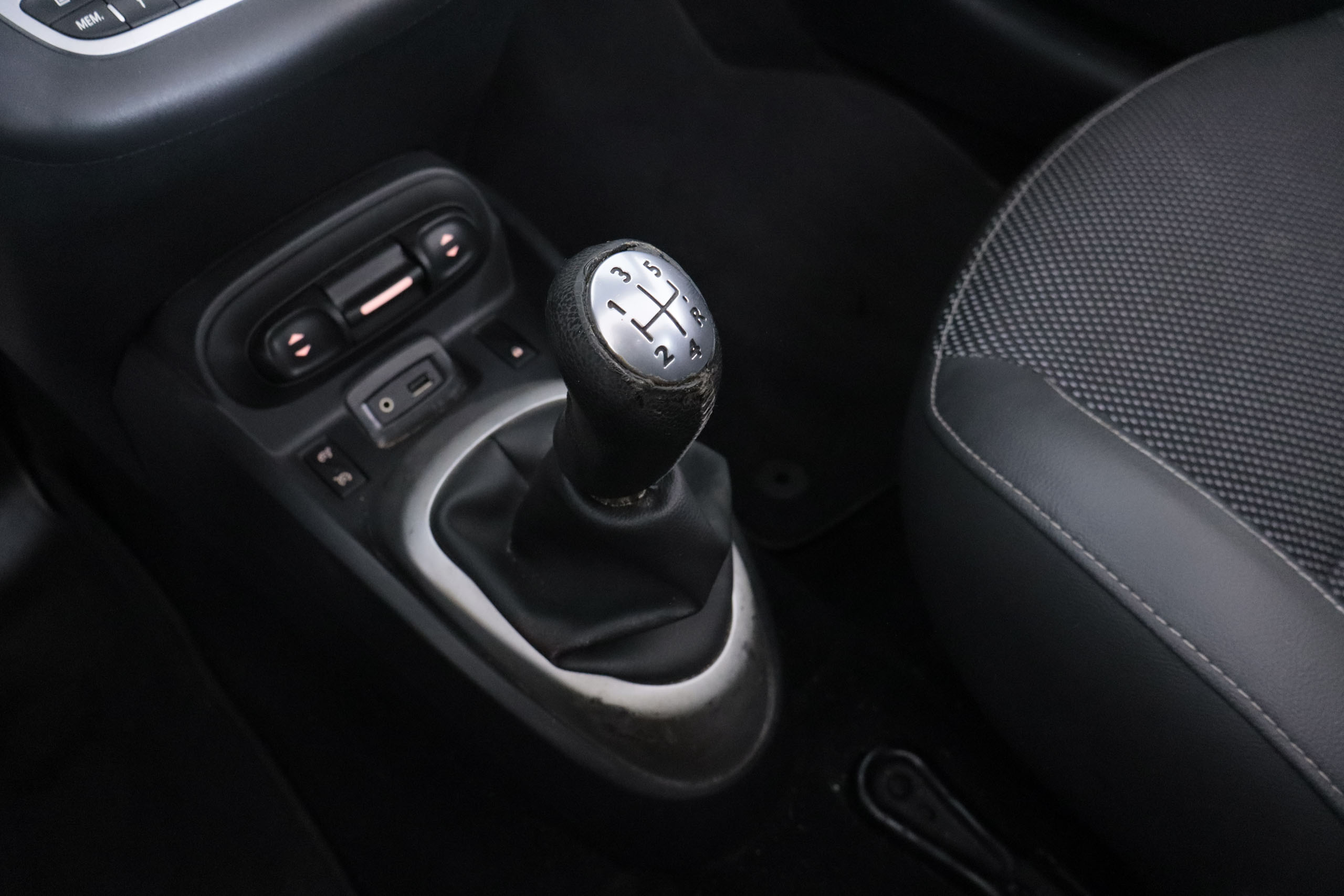 Renault Wind 1.2 100CV 2P foto 19