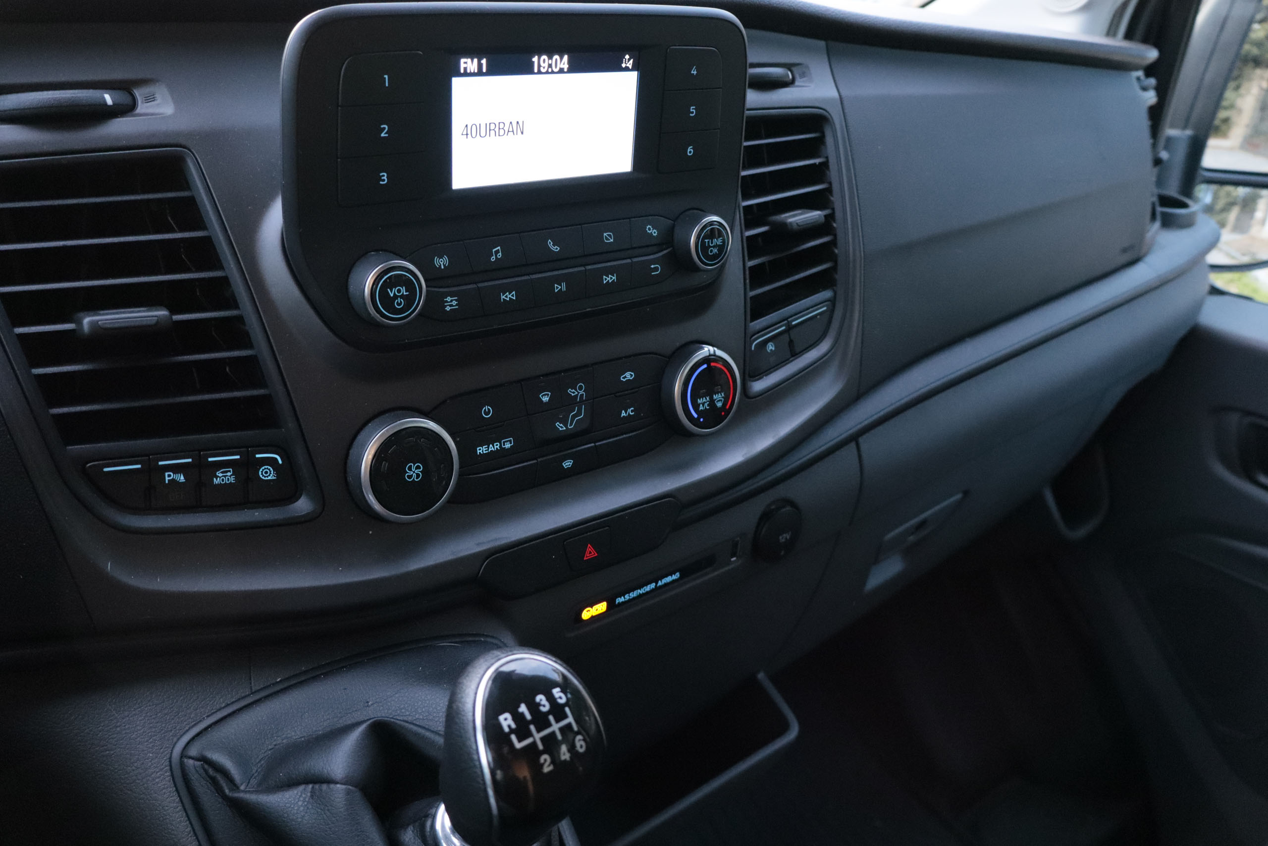 Ford Transit L2 MIXTA 2.0 MHEV CAMPER 130CV TREND 4P # CAMARA TRASERA foto 21