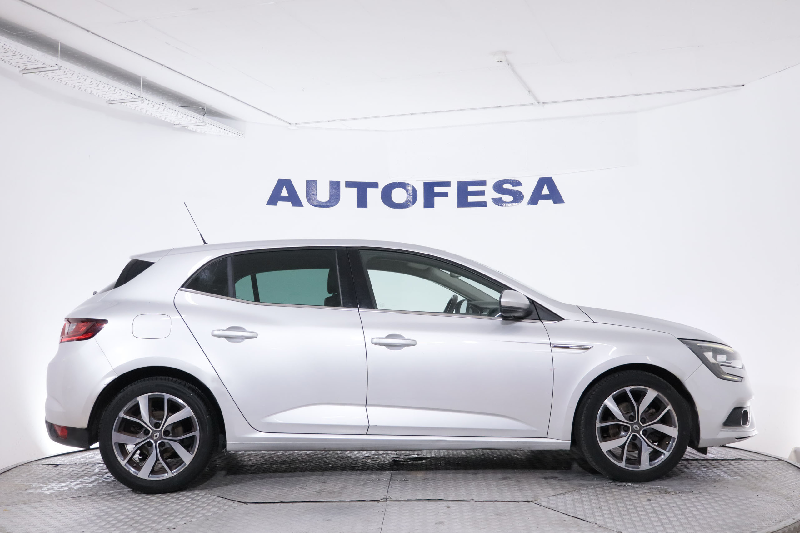 Renault Megane 1.2 TCE 130CV INTENS 5P # NAVY,PARKTRONIC,CAMARA TRASERA foto 10