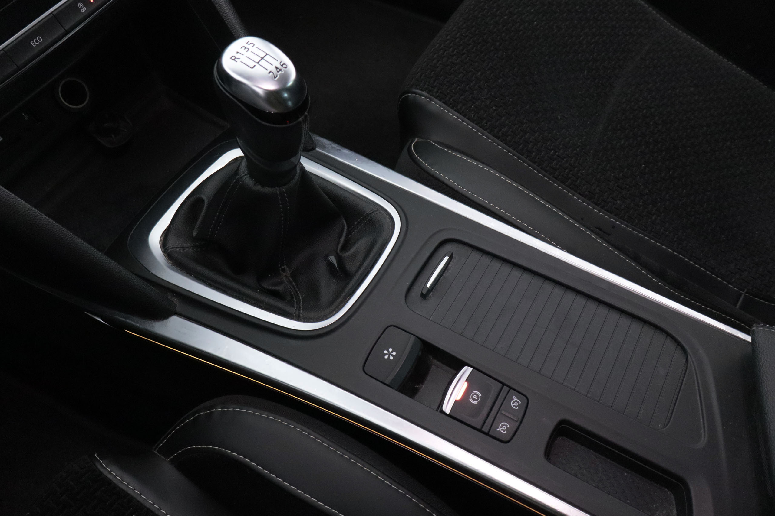 Renault Megane 1.2 TCE 130CV INTENS 5P # NAVY,PARKTRONIC,CAMARA TRASERA foto 20