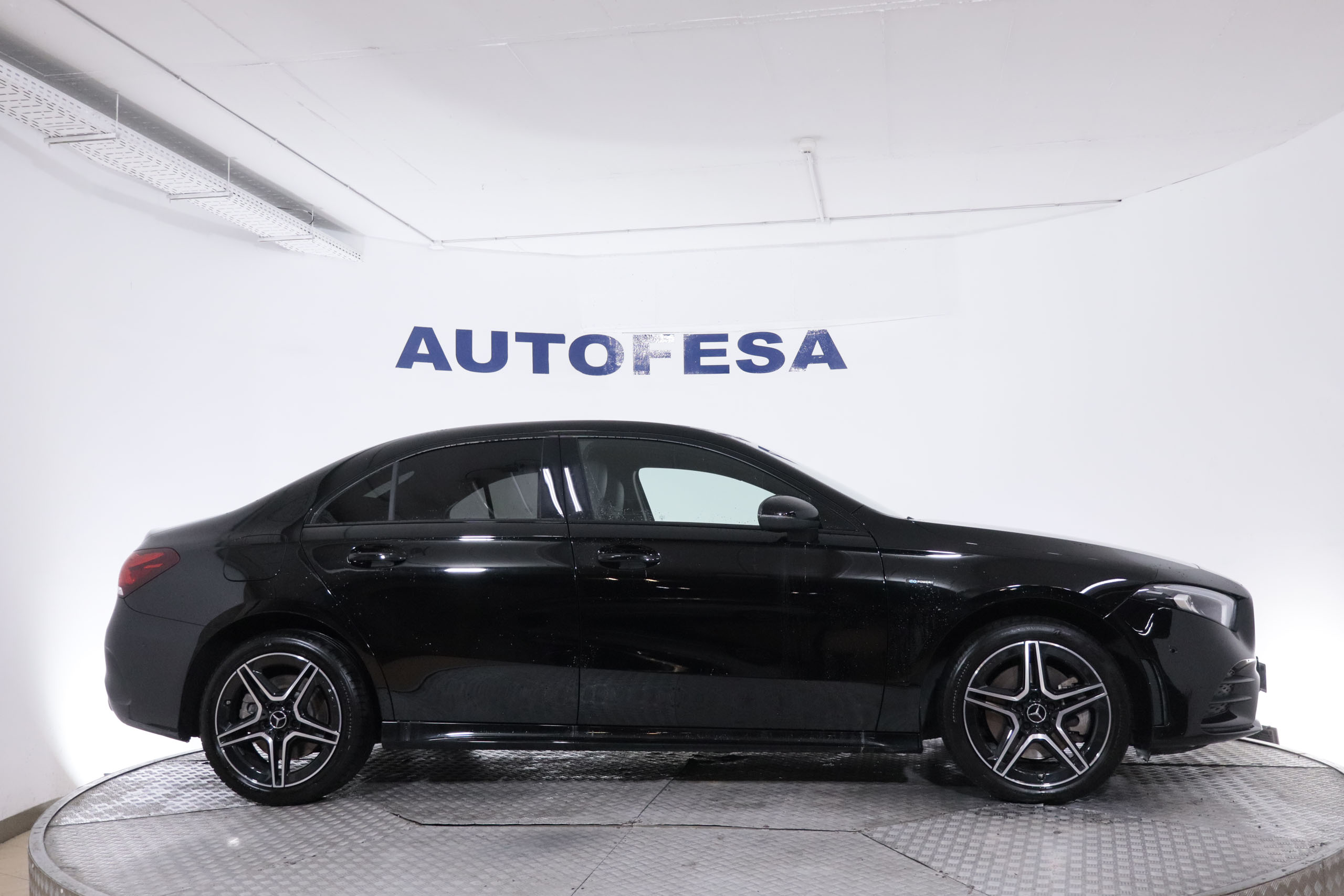 Mercedes-benz A 250 CLASE A 250e SEDAN AMG LINE AUTO 218CV 4P # NAVY,CAMARA TRASERA foto 10