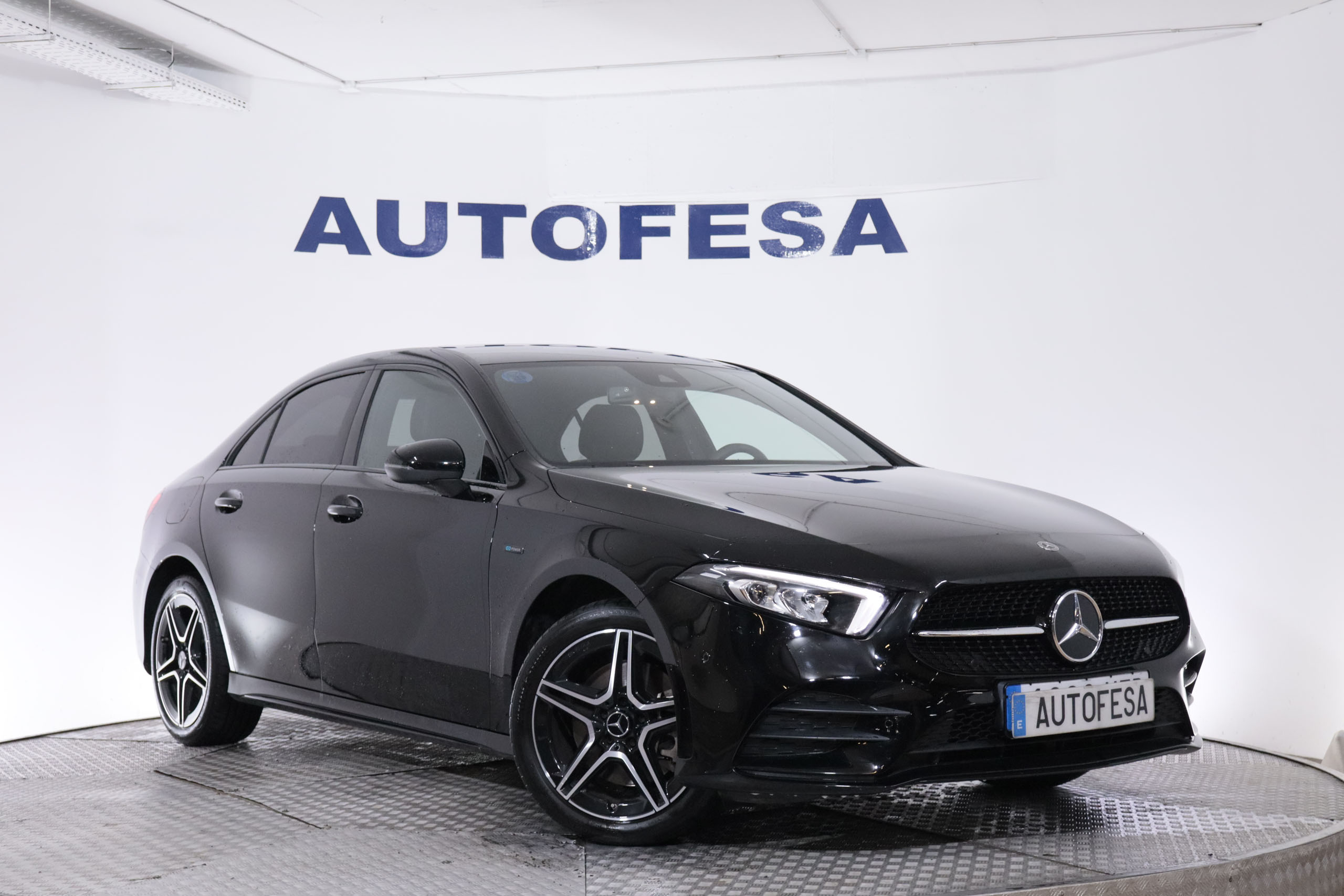 Mercedes-benz A 250 CLASE A 250e SEDAN AMG LINE AUTO 218CV 4P # NAVY,CAMARA TRASERA foto 3
