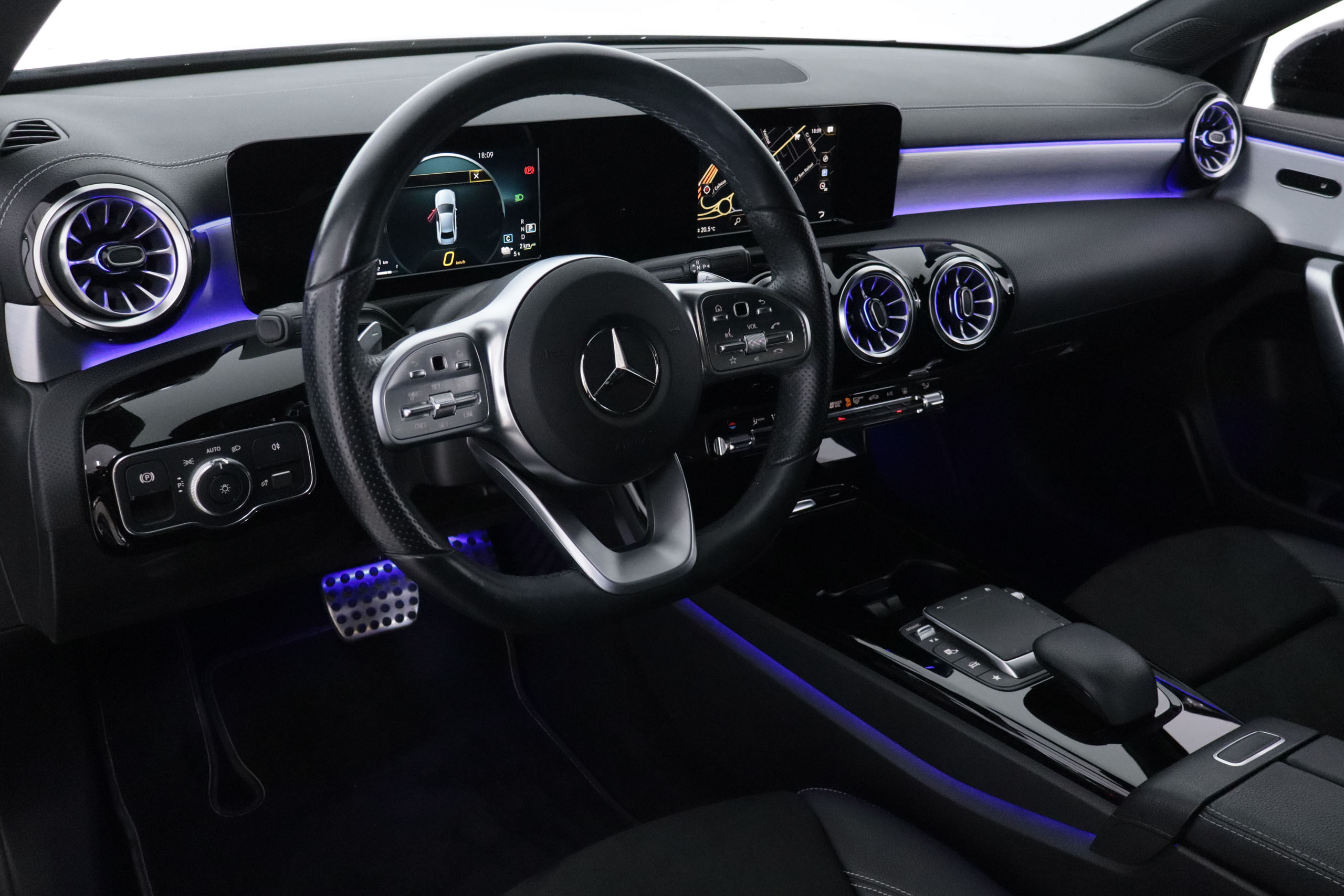 Mercedes-benz A 250 CLASE A 250e SEDAN AMG LINE AUTO 218CV 4P # NAVY,CAMARA TRASERA foto 14