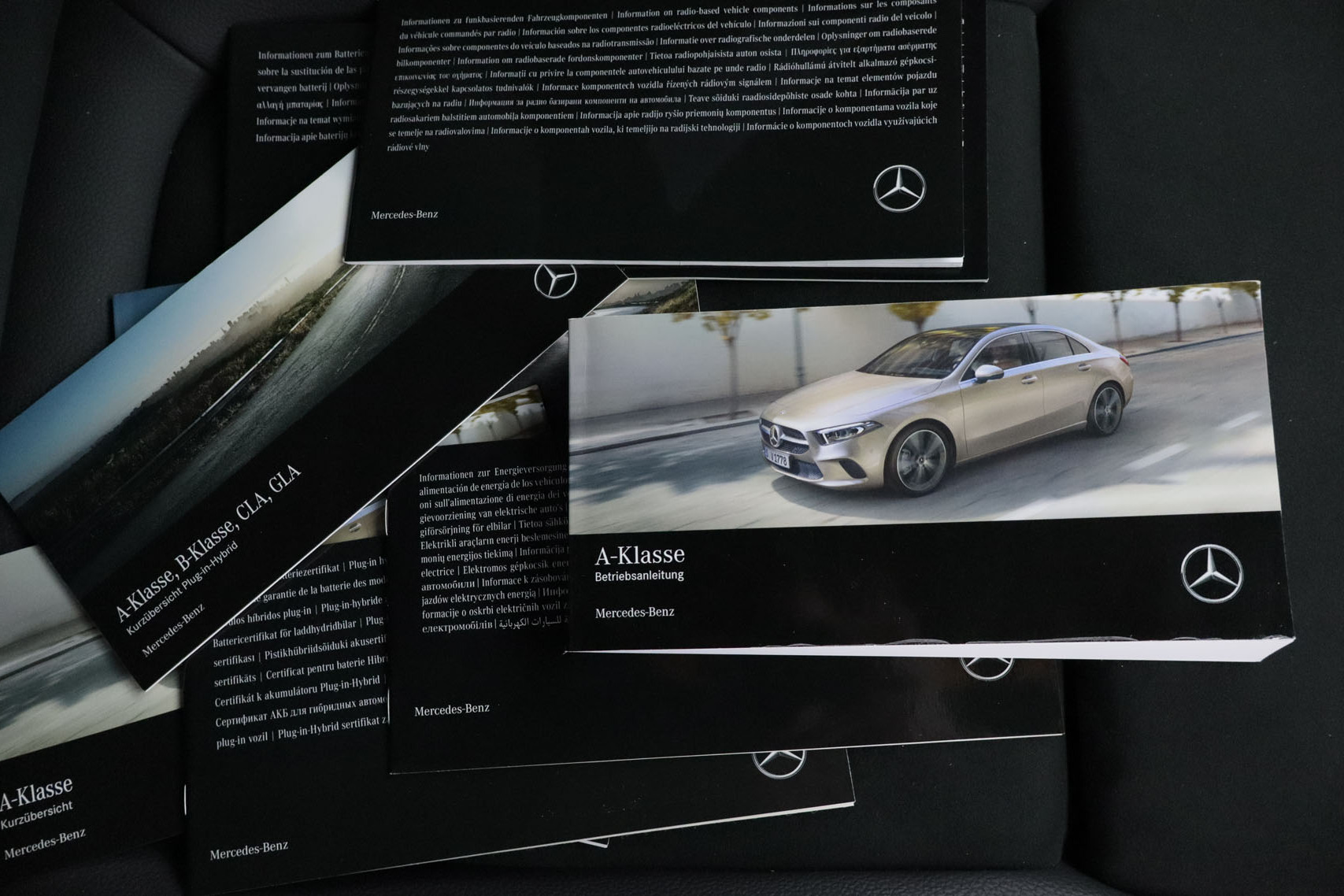 Mercedes-benz A 250 CLASE A 250e SEDAN AMG LINE AUTO 218CV 4P # NAVY,CAMARA TRASERA foto 31