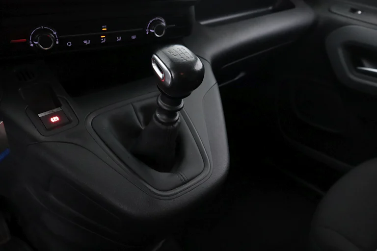 Citroen Berlingo TALLA M 1.2i FEEL 110CV 5P # NAVY,PARKTRONIC,CAMARA TRASERA foto 17