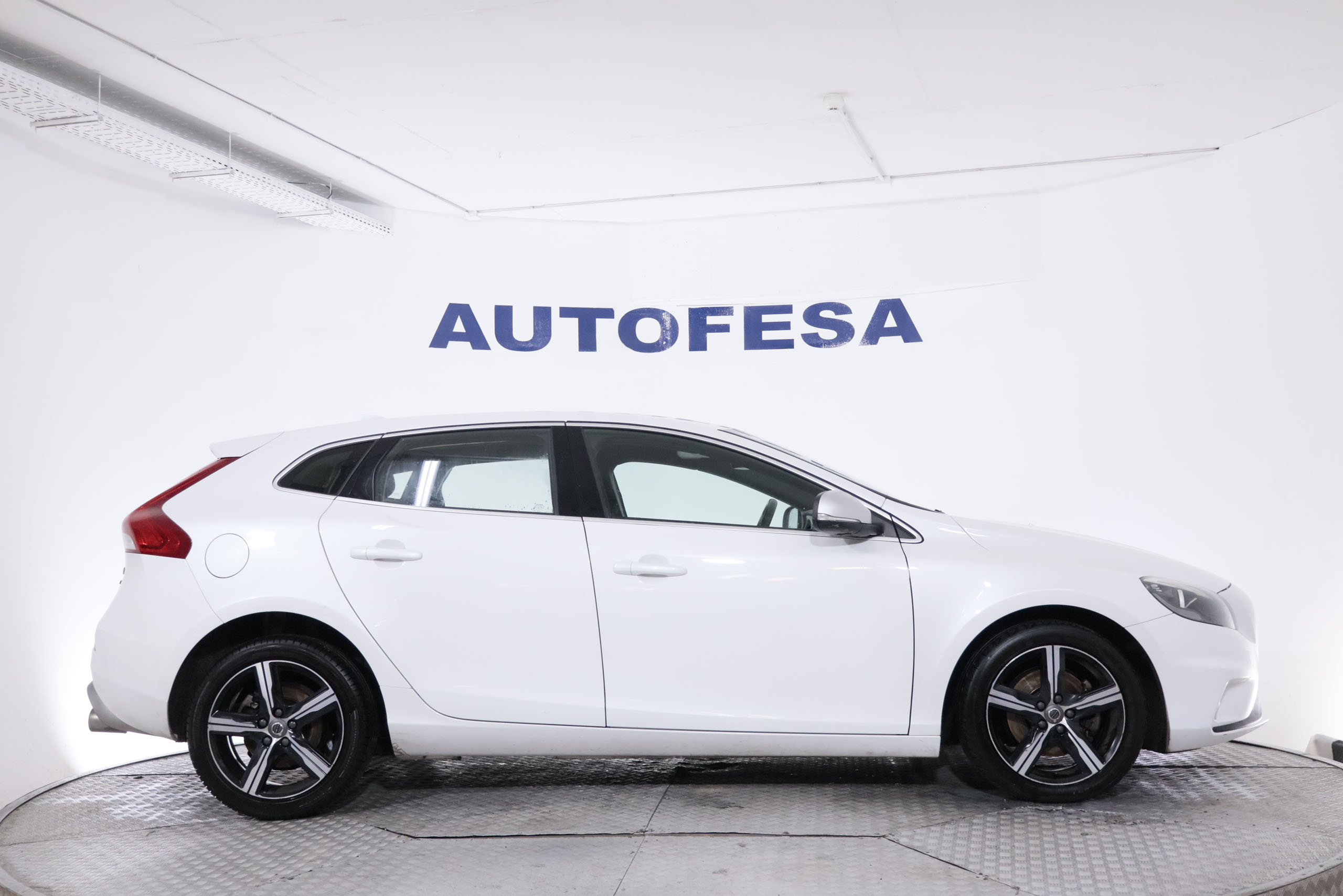 Volvo V40 2.0 T2 R-DESIGN 122CV 5P # CUERO, foto 11