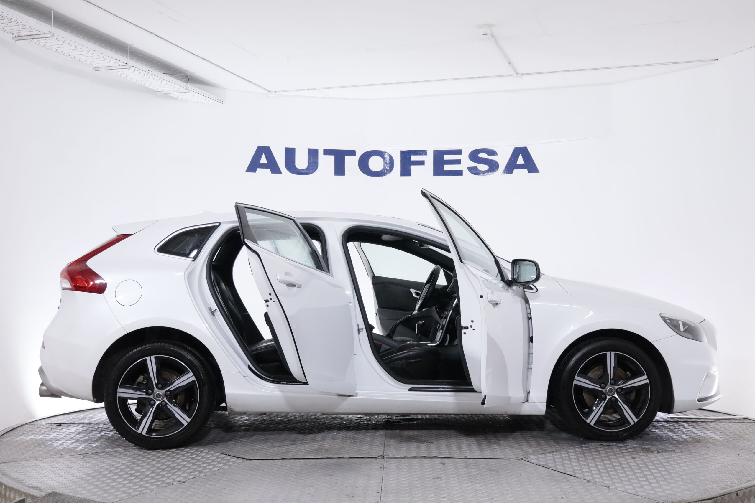 Volvo V40 2.0 T2 R-DESIGN 122CV 5P # CUERO, foto 13