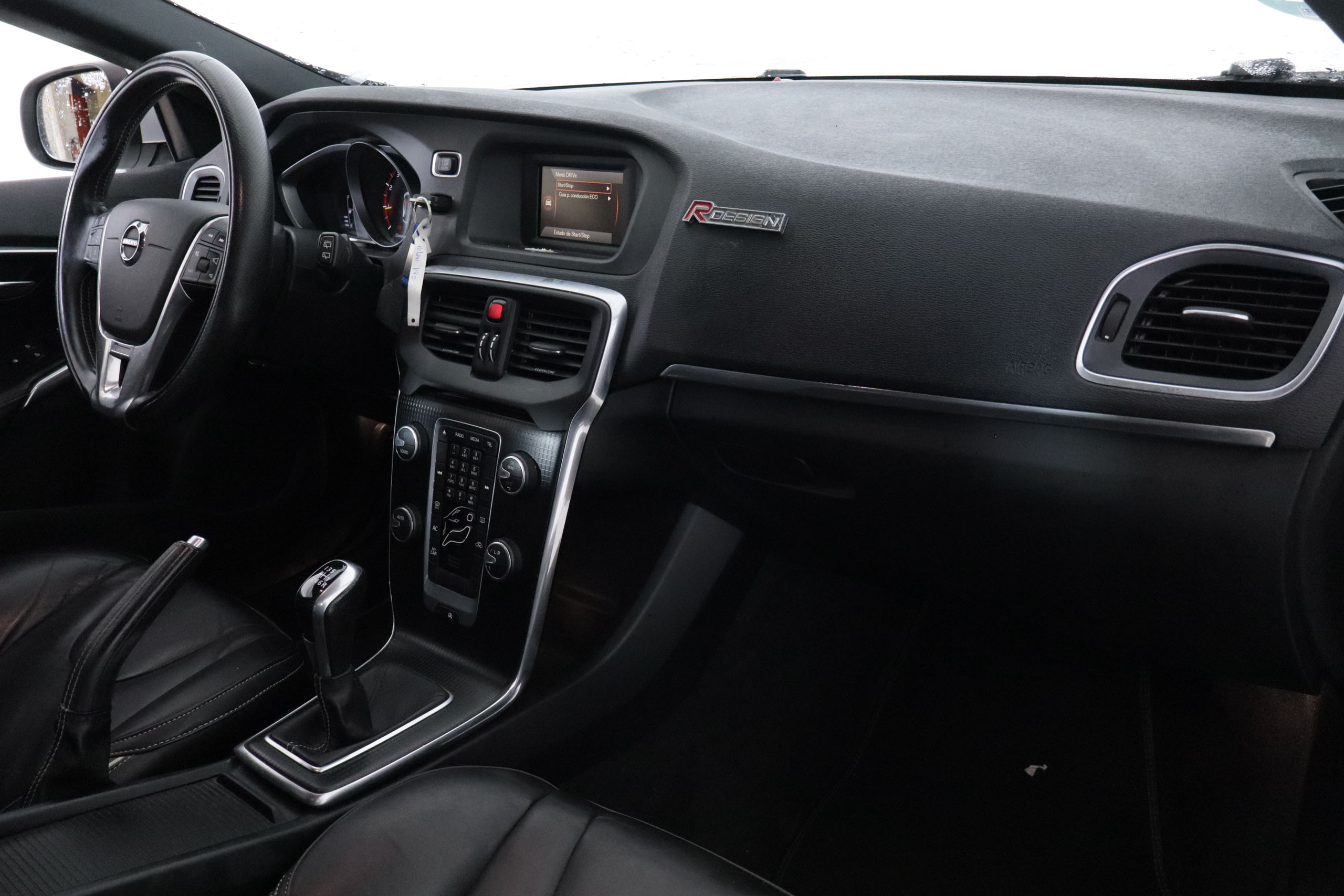 Volvo V40 2.0 T2 R-DESIGN 122CV 5P # CUERO, foto 15