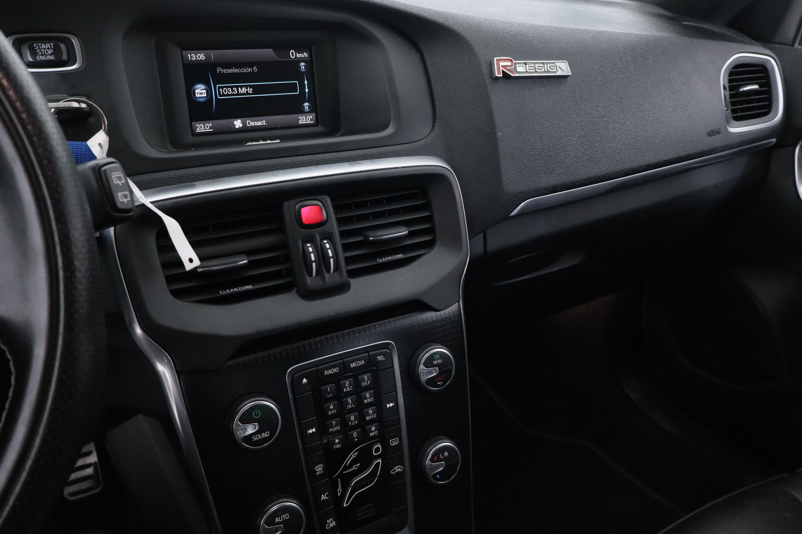 Volvo V40 2.0 T2 R-DESIGN 122CV 5P # CUERO, foto 17