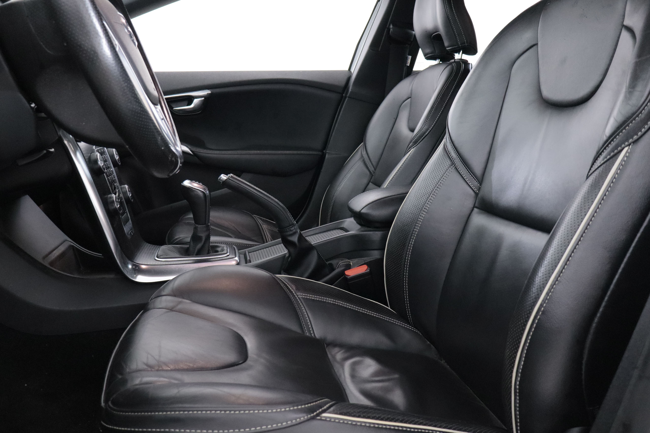 Volvo V40 2.0 T2 R-DESIGN 122CV 5P # CUERO, foto 22