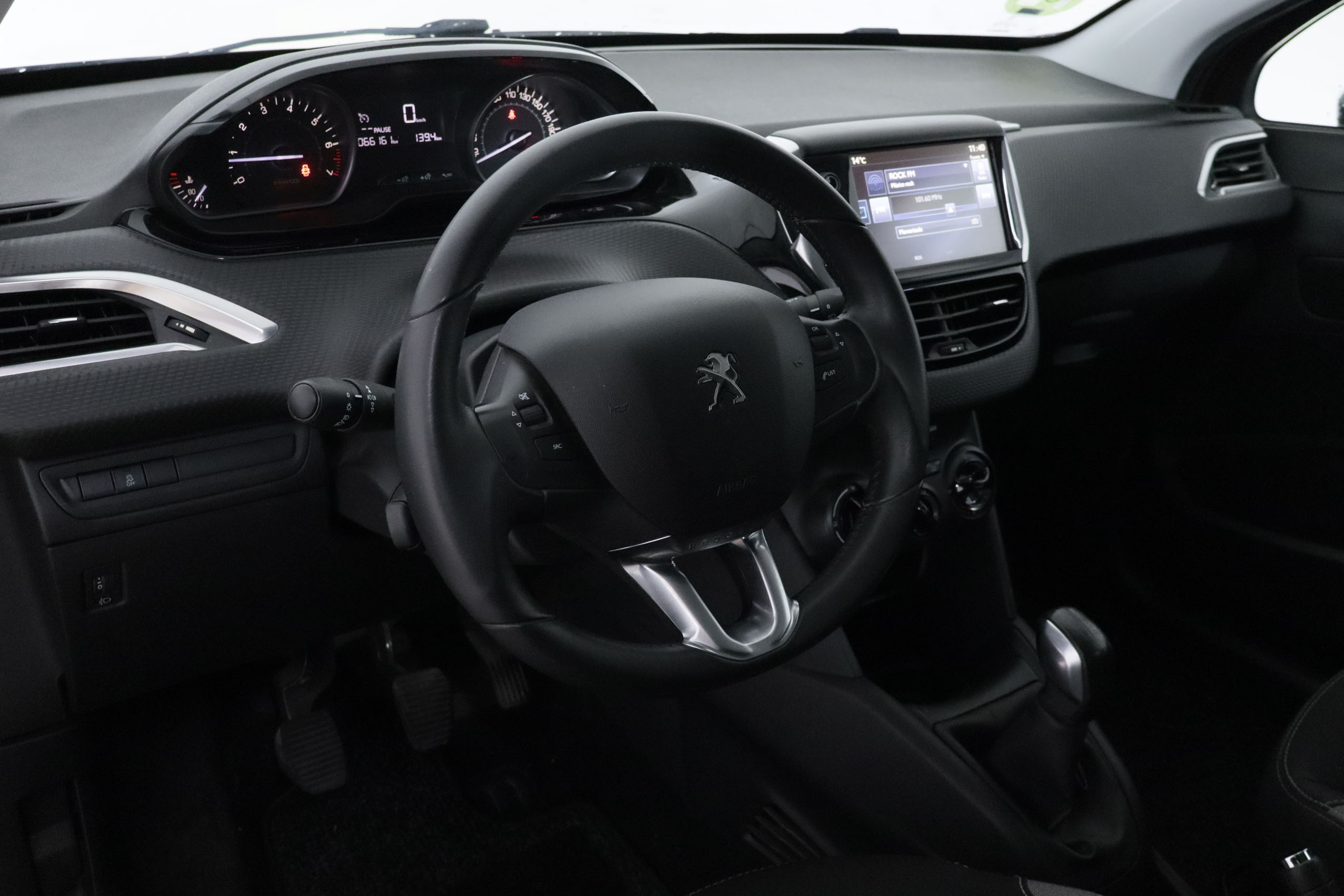 Peugeot 208 1.2 STYLE 82CV 5P # NAVY foto 14