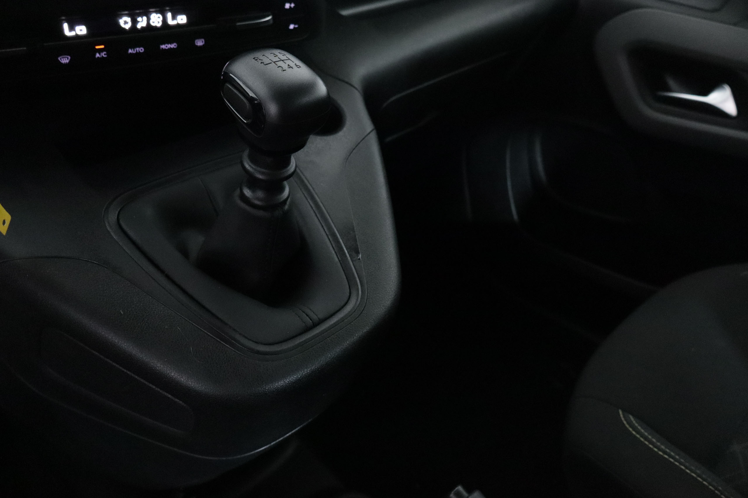 Peugeot Rifter 1.2 PURETECH 110CV ACTIVE 5P # PARKTRONIC foto 17