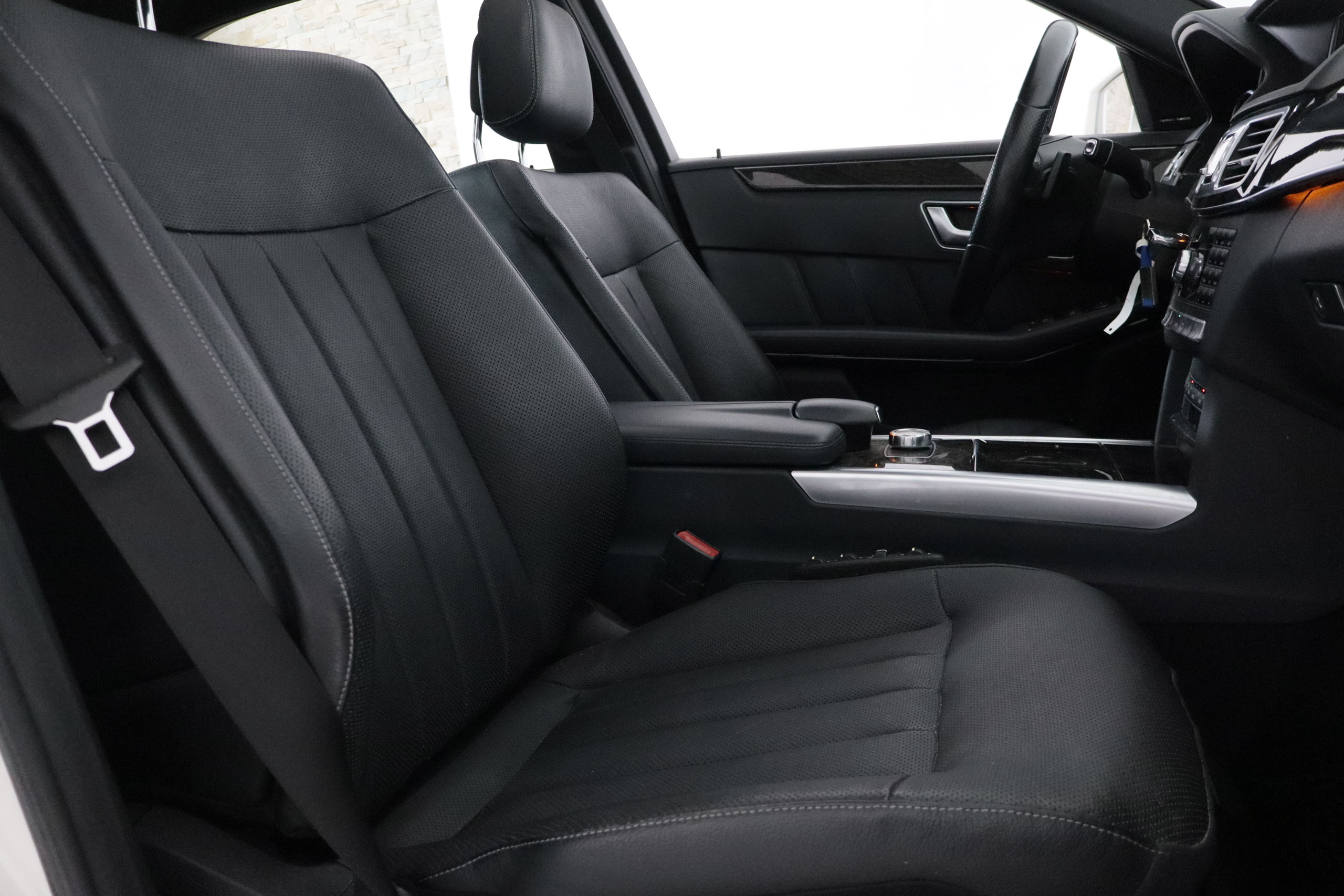 Mercedes-benz E 350 CLASE E 350 CDI AVANTGARDE 258CV AUTO 4P # TECHO PANORAMICO ELE,CUERO,NAVY foto 27