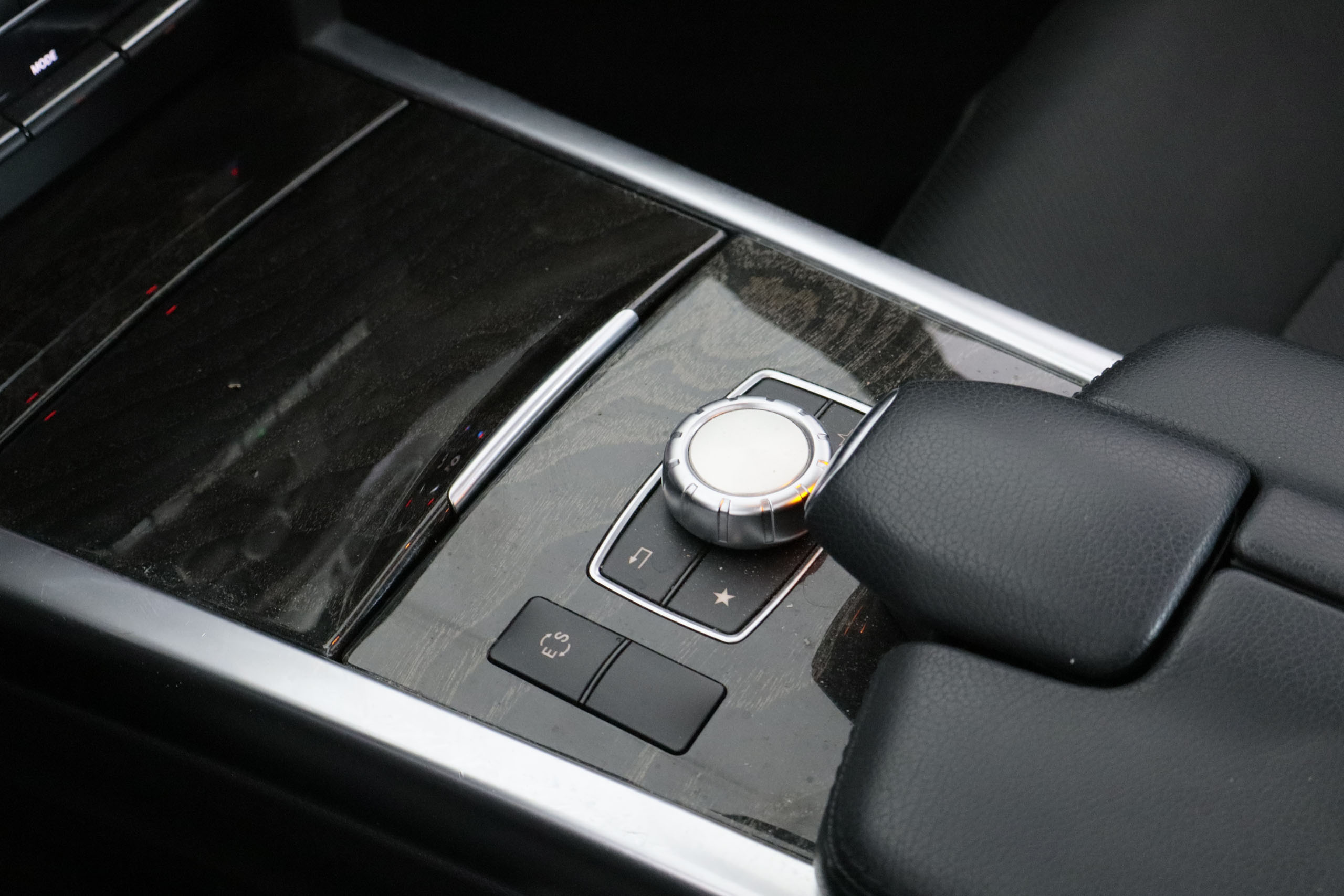 Mercedes-benz E 350 CLASE E 350 CDI AVANTGARDE 258CV AUTO 4P # TECHO PANORAMICO ELE,CUERO,NAVY foto 23