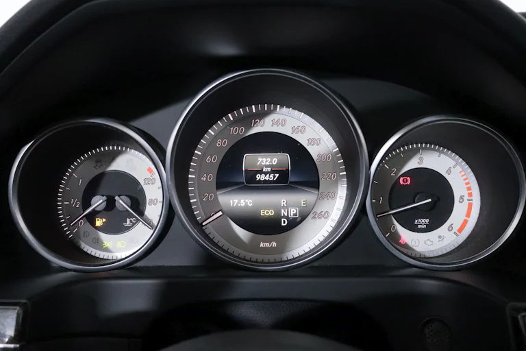 Mercedes-benz E 350 CLASE E 350 CDI AVANTGARDE 258CV AUTO 4P # TECHO PANORAMICO ELE,CUERO,NAVY foto 21