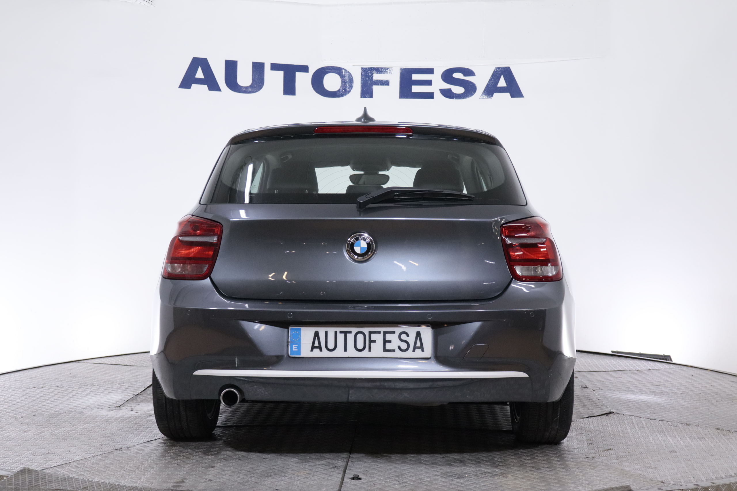 BMW 114 SERIE 1 114D 95CV URBAN 3P # NAVY,PARKTORNIC,LIBRO REVISION foto 7