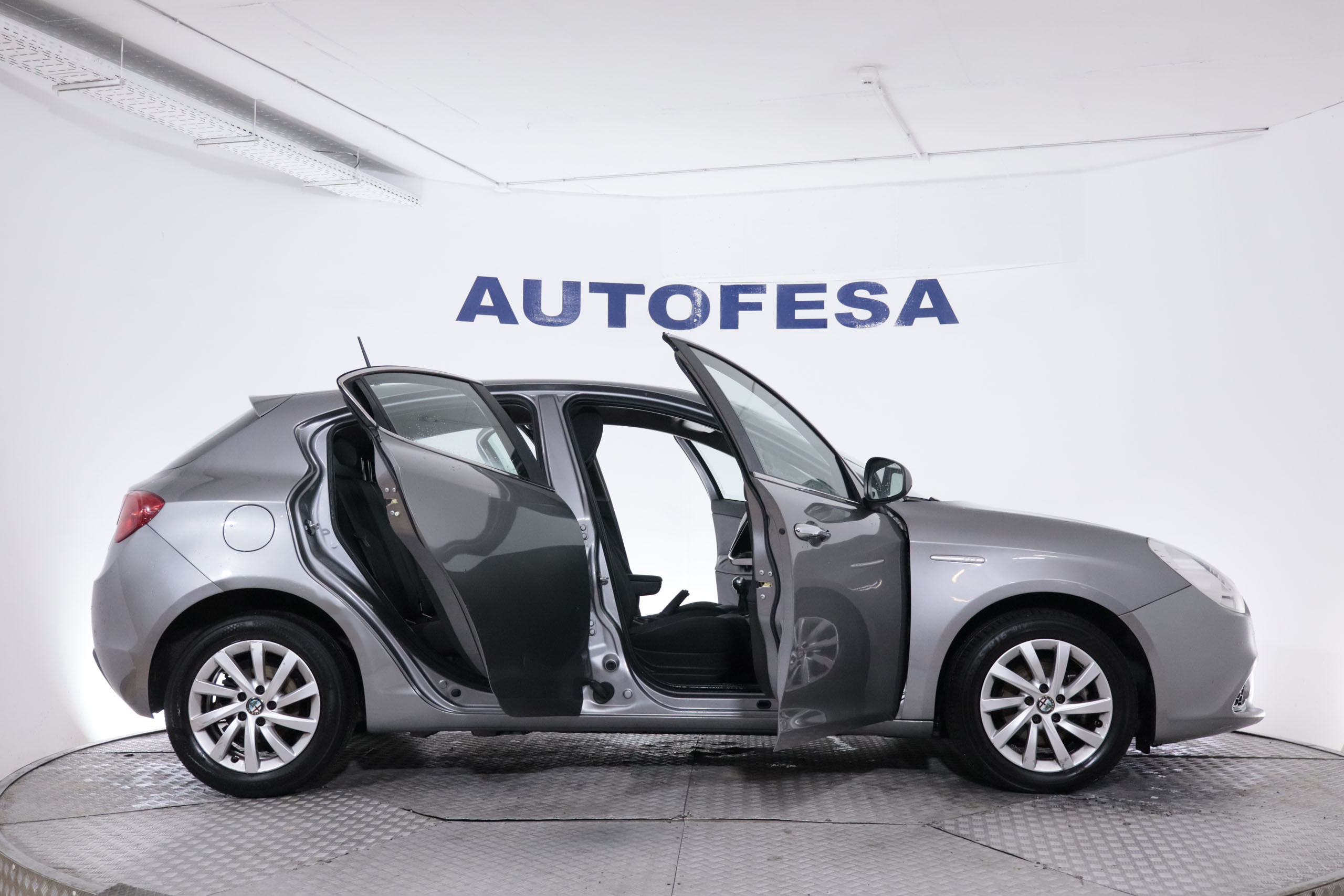 Alfa Romeo Giulietta GIULLIETA 1.6 JTD 105CV 5P # PARKTRONIC foto 10