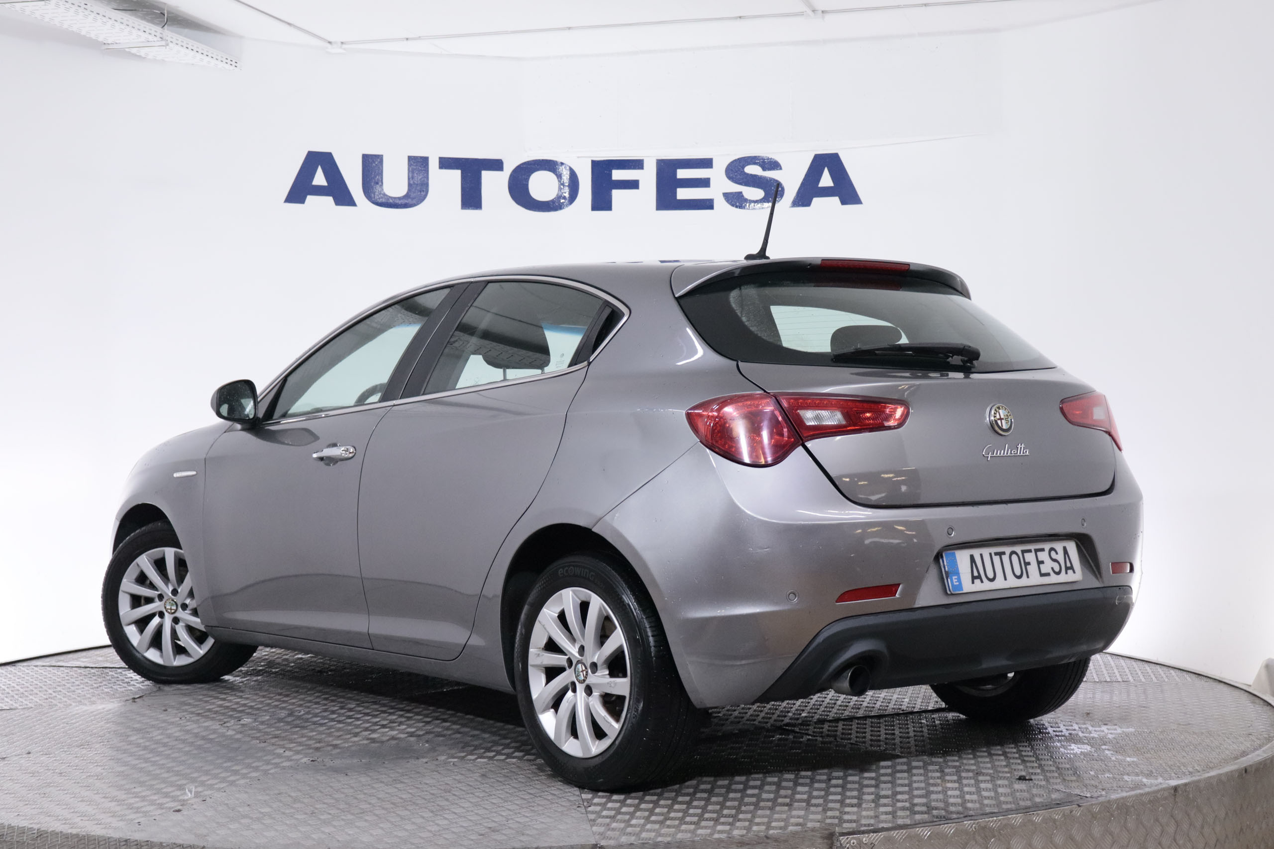 Alfa Romeo Giulietta GIULLIETA 1.6 JTD 105CV 5P # PARKTRONIC foto 14