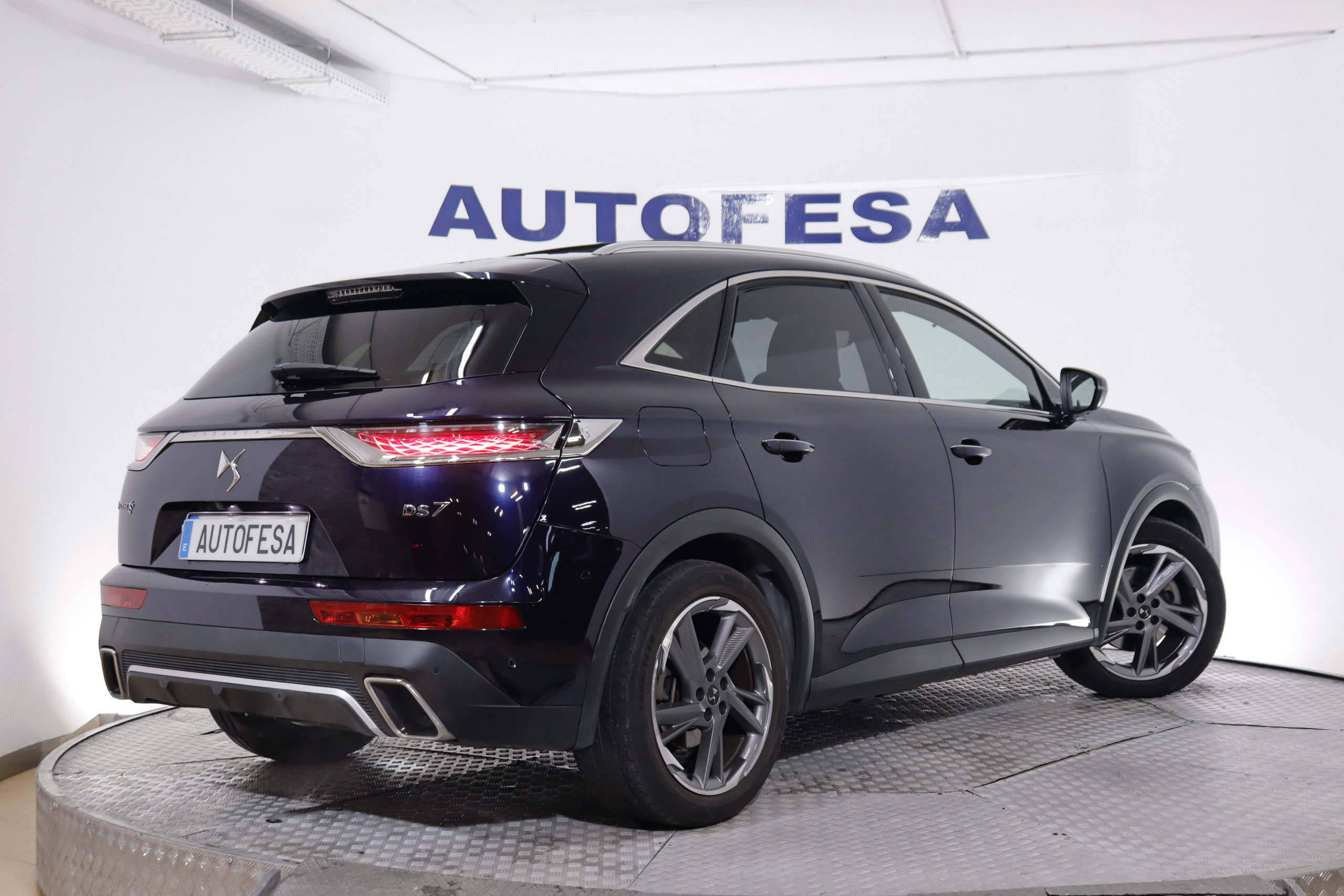 DS DS 7 Crossback 1.6 E-TENSE SO CHIC 4WD AUTO 300CV 5P # IVA DEDUCIBLE,CUERO,NAVY foto 6