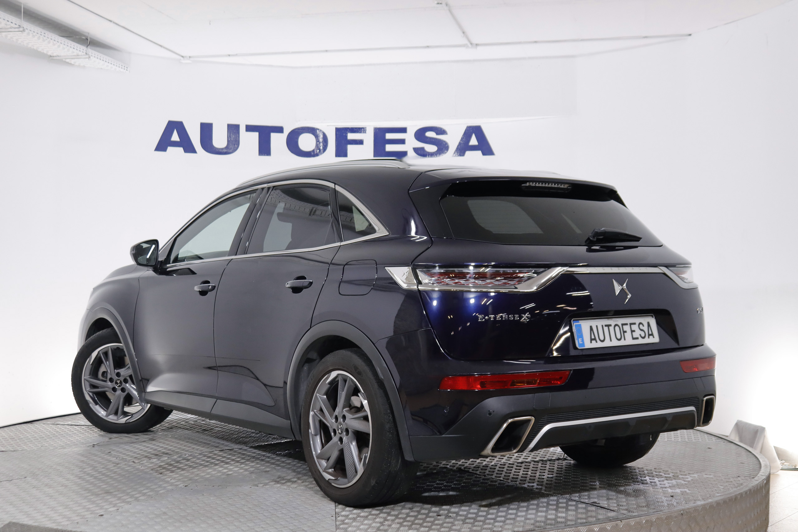 DS DS 7 Crossback 1.6 E-TENSE SO CHIC 4WD AUTO 300CV 5P # IVA DEDUCIBLE,CUERO,NAVY foto 9
