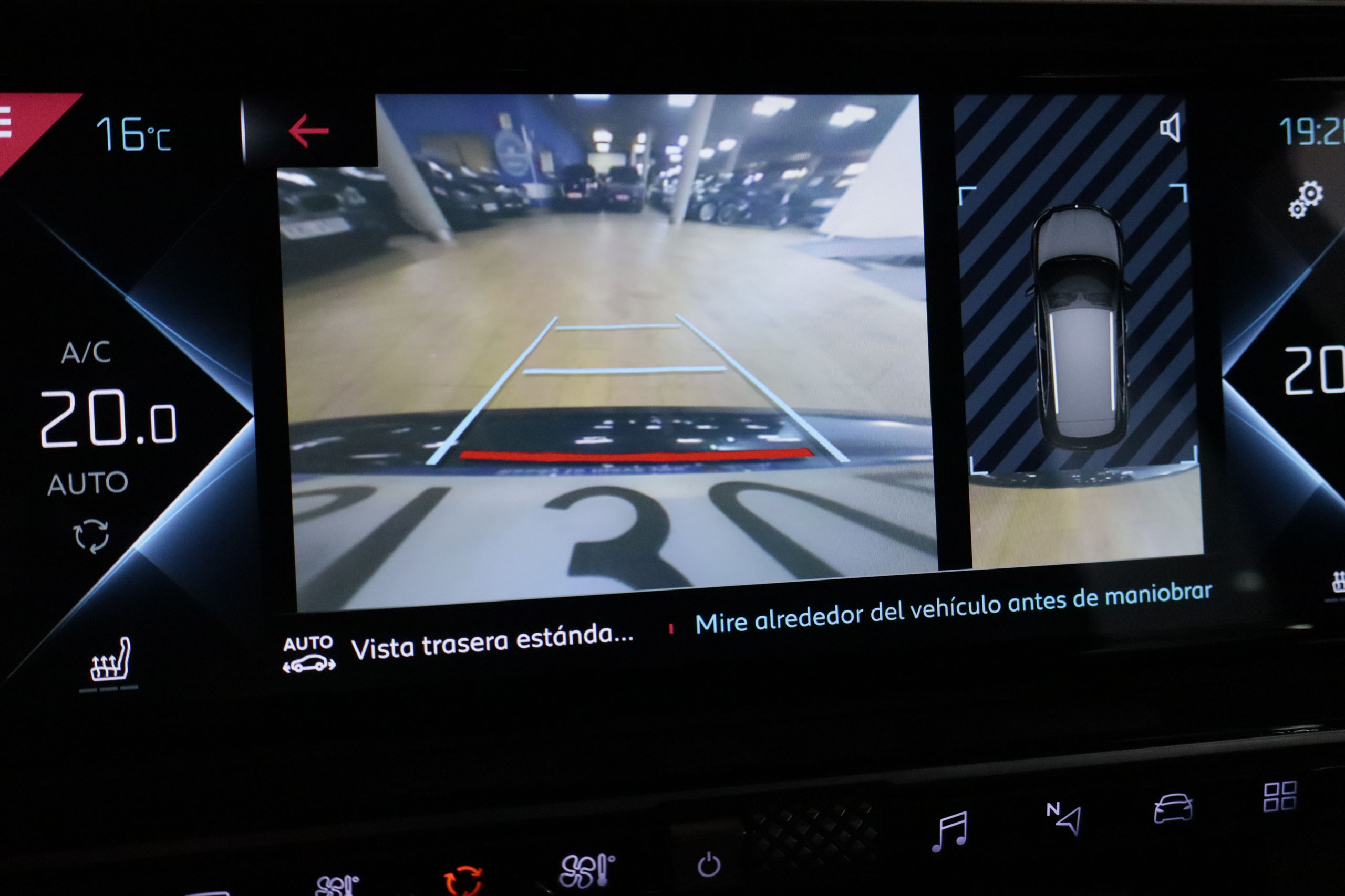 DS DS 7 Crossback 1.6 E-TENSE SO CHIC 4WD AUTO 300CV 5P # IVA DEDUCIBLE,CUERO,NAVY foto 20