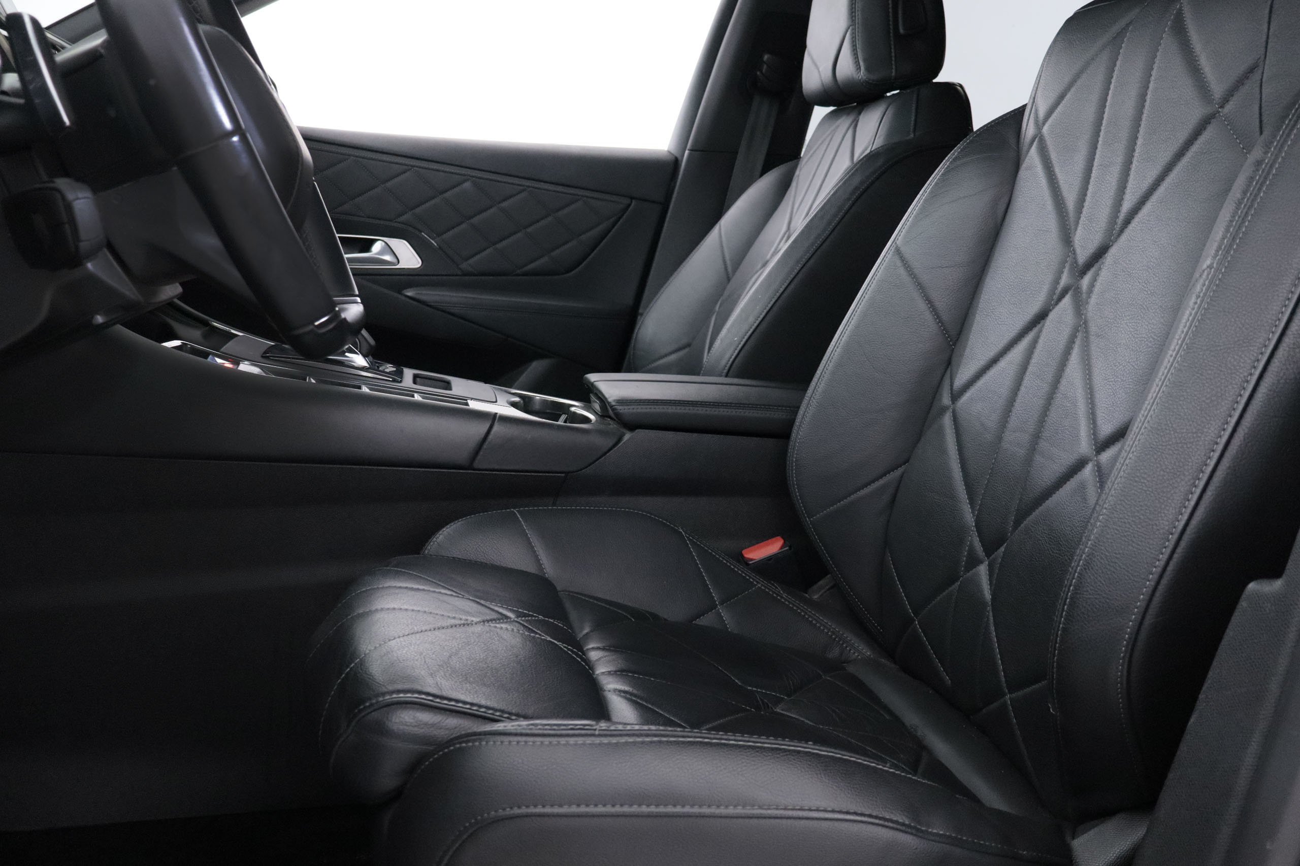 DS DS 7 Crossback 1.6 E-TENSE SO CHIC 4WD AUTO 300CV 5P # IVA DEDUCIBLE,CUERO,NAVY foto 28