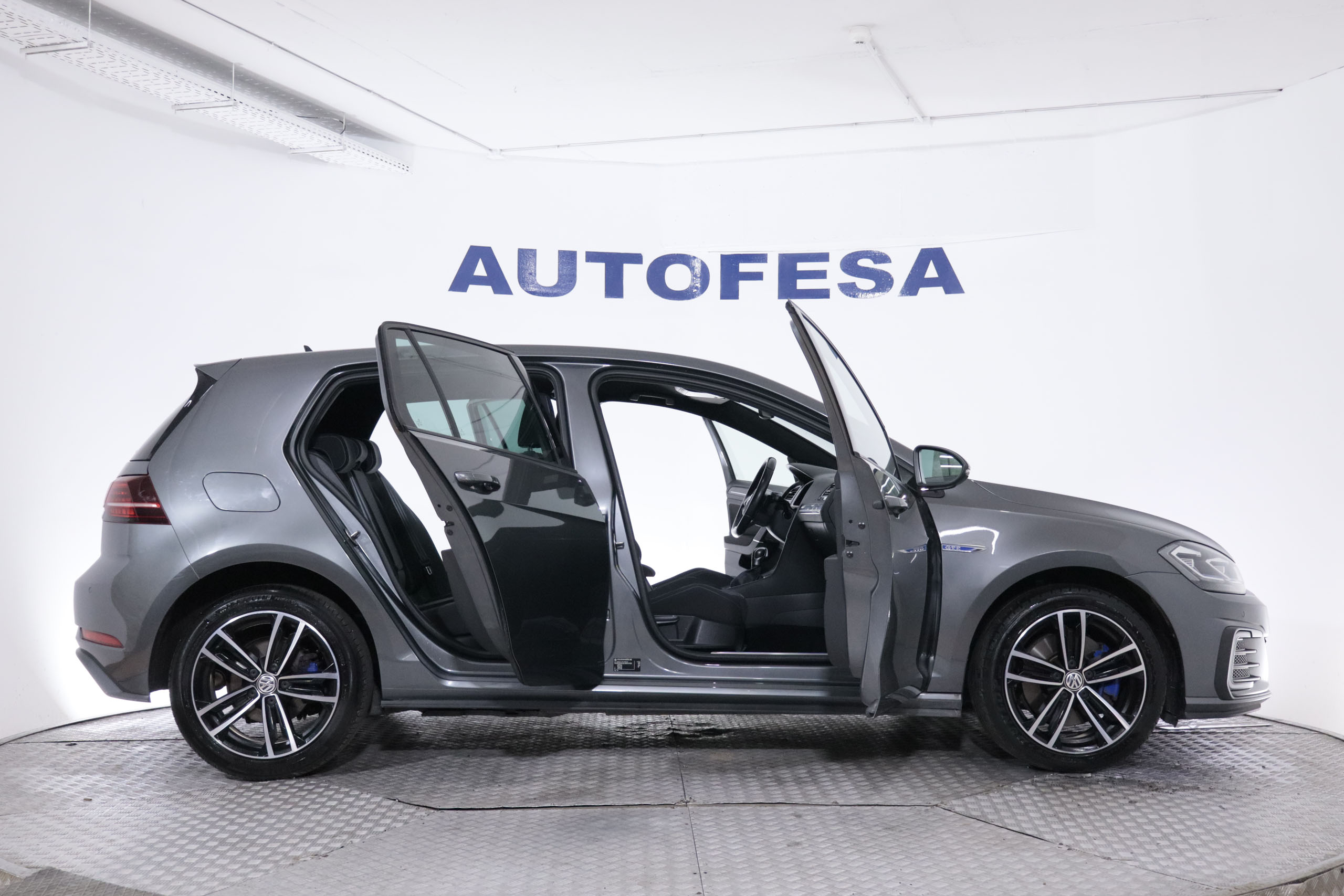 Volkswagen GOLF 1.4 TSI GTE AUTO 204CV 5P # NAVY,FAROS LED,CAMARA TRASERA 1.4 TSI GTE AUTO 204CV 5P # NAVY,FAROS LED,CAMARA TRASERA foto 13
