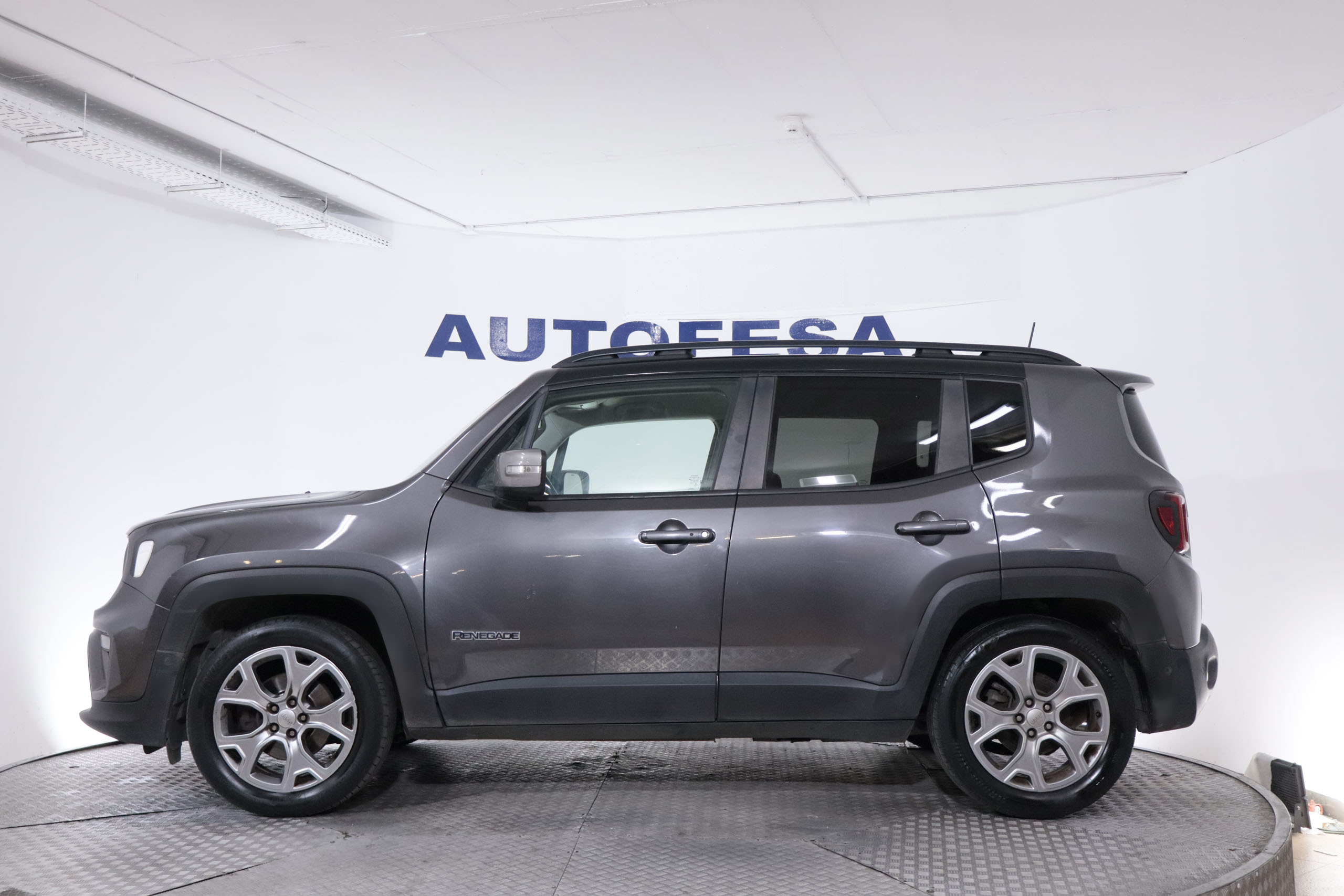 Jeep Renegade 1.6 MJET LIMITED 4X2 DDCT AUTO 120CV 5P # IVA DEDUCIBLE,CUERO,PARKTORNIC foto 5