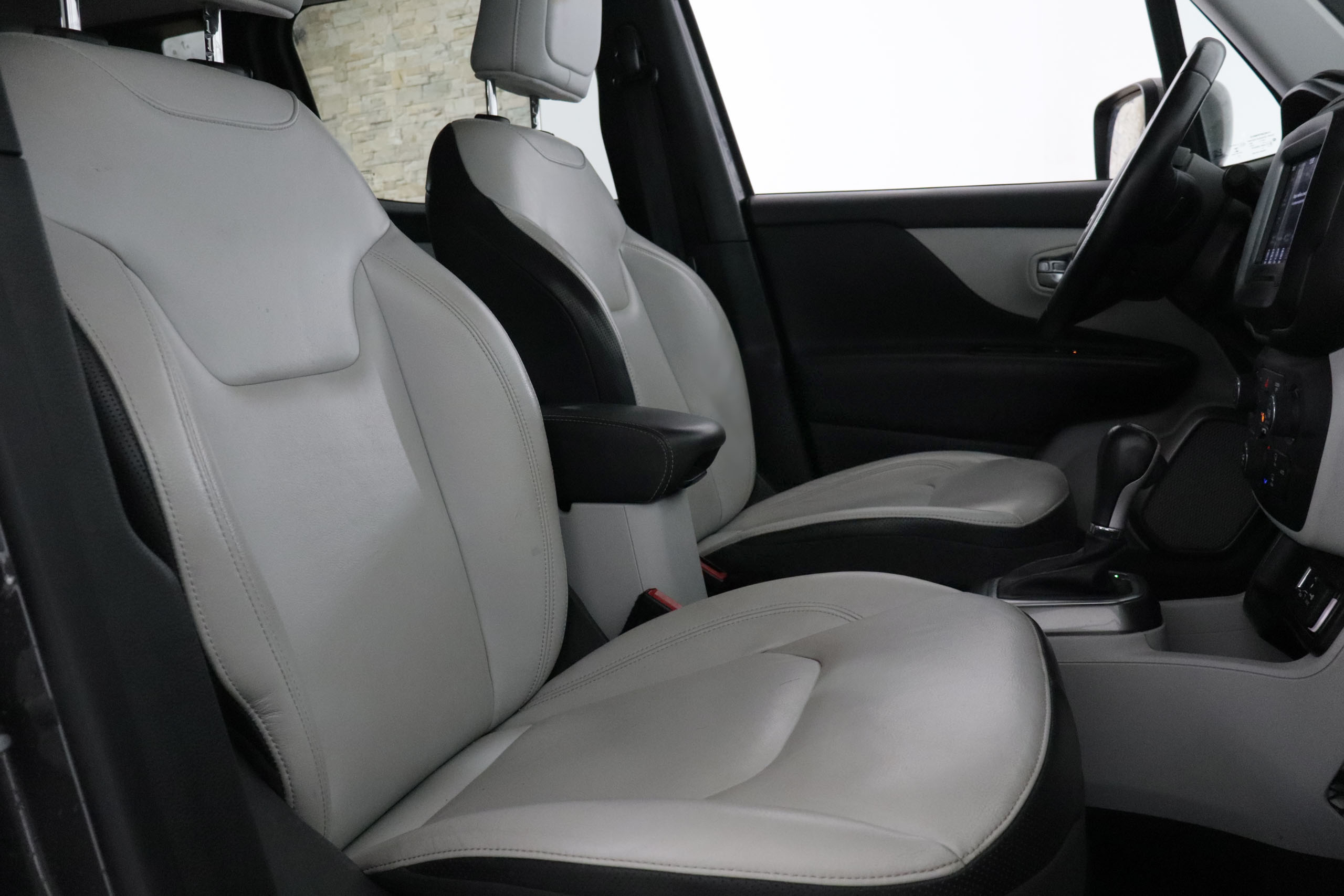 Jeep Renegade 1.6 MJET LIMITED 4X2 DDCT AUTO 120CV 5P # IVA DEDUCIBLE,CUERO,PARKTORNIC foto 23