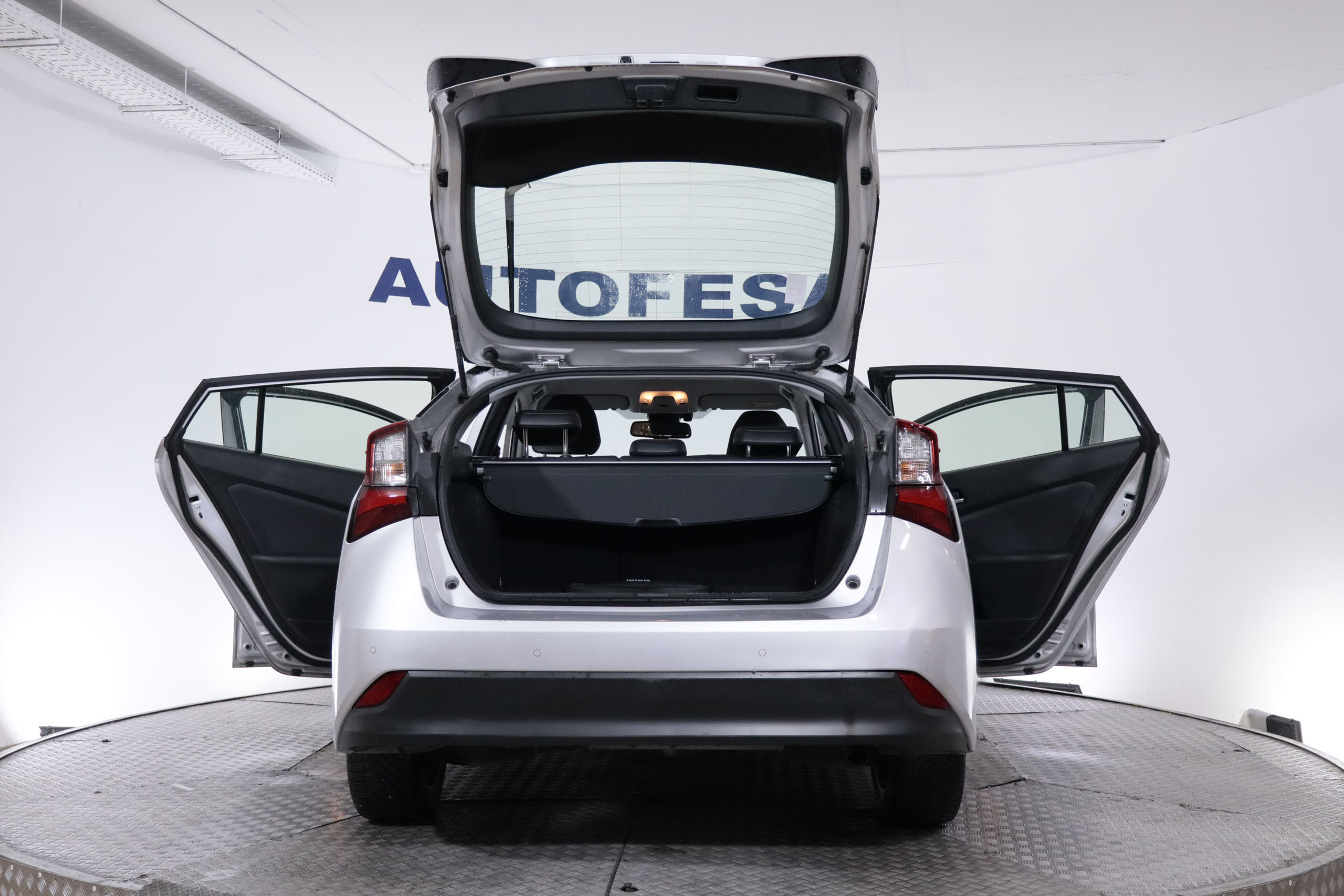 Toyota Prius 1.8 HYBRID DYNAMIC PACK AUTO 136CV 5P # CUERO,NAVY,CAMARA 360 foto 13