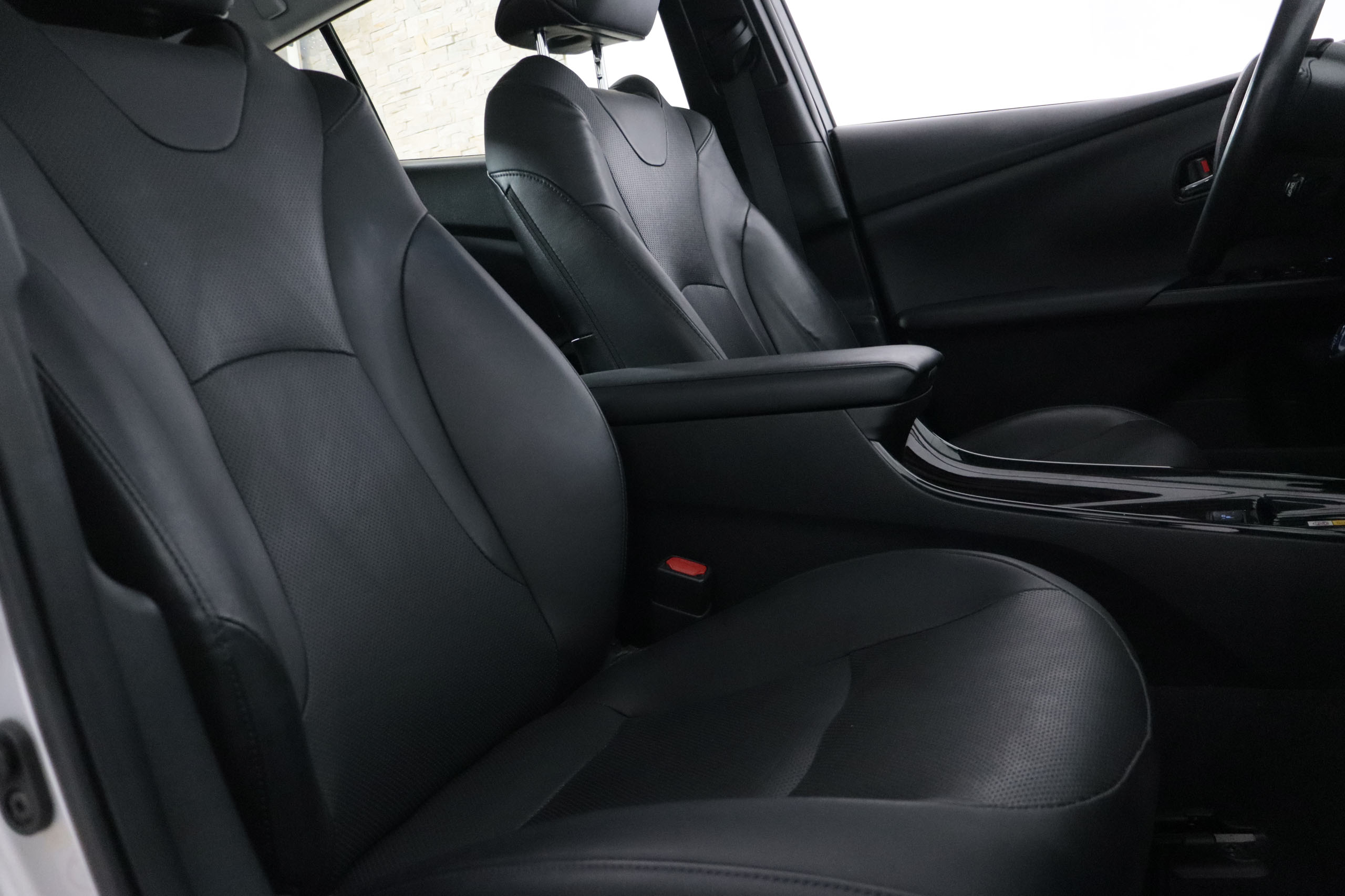 Toyota Prius 1.8 HYBRID DYNAMIC PACK AUTO 136CV 5P # CUERO,NAVY,CAMARA 360 foto 26