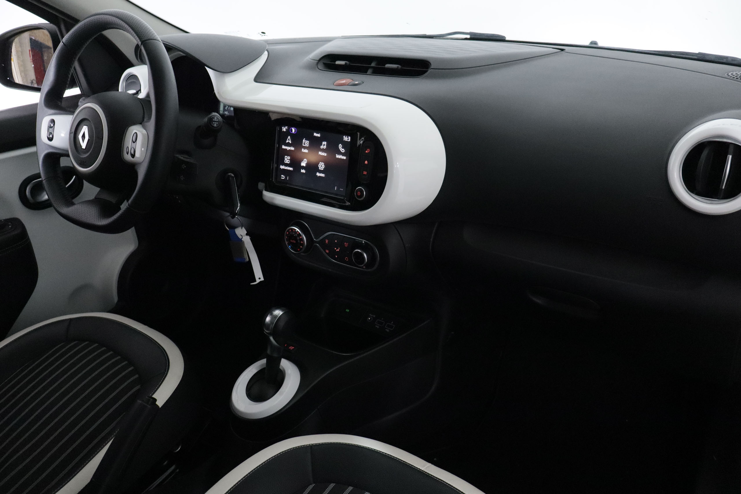 Renault Twingo E-TECH TECHNO 81CV AUTO 5P # IVA DEDUCIBLE,NAVY foto 15