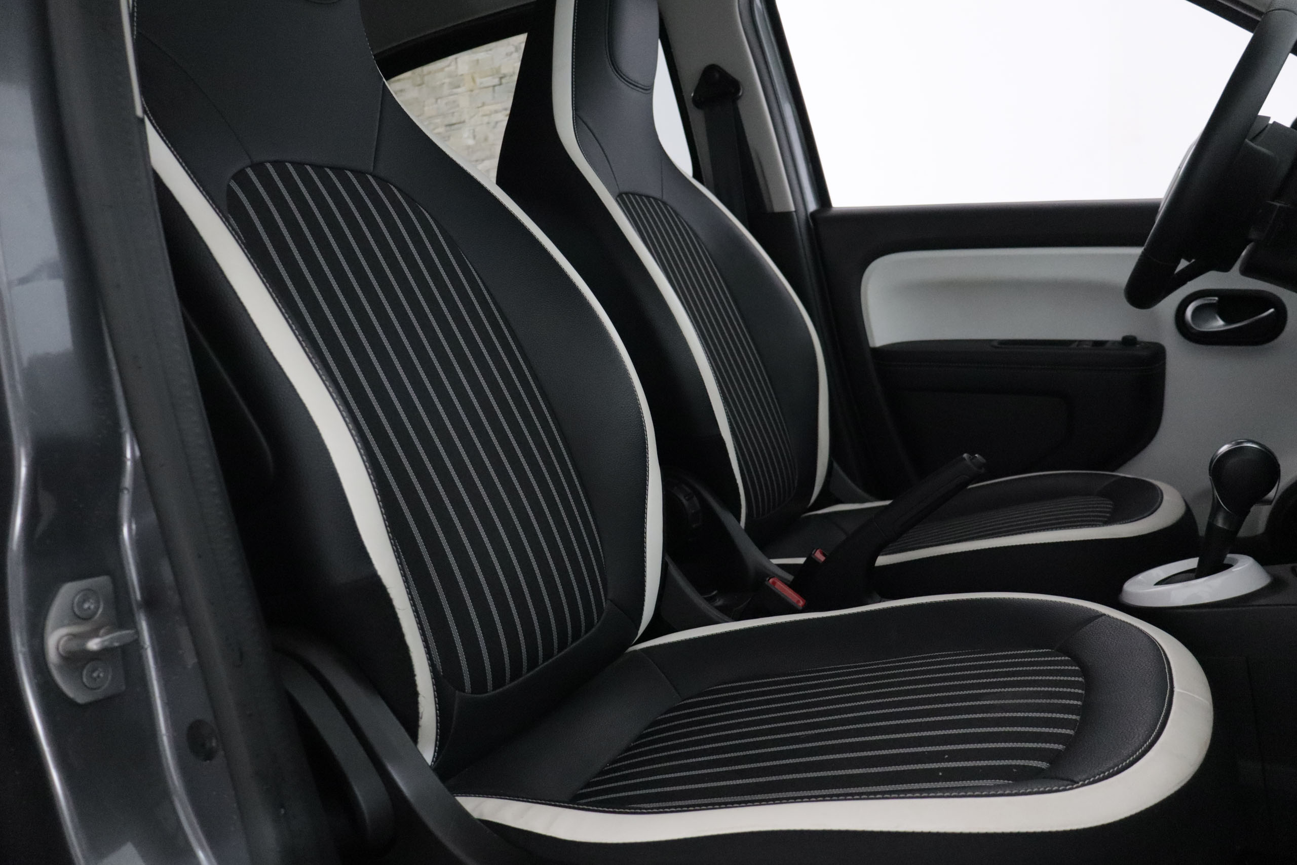 Renault Twingo E-TECH TECHNO 81CV AUTO 5P # IVA DEDUCIBLE,NAVY foto 23