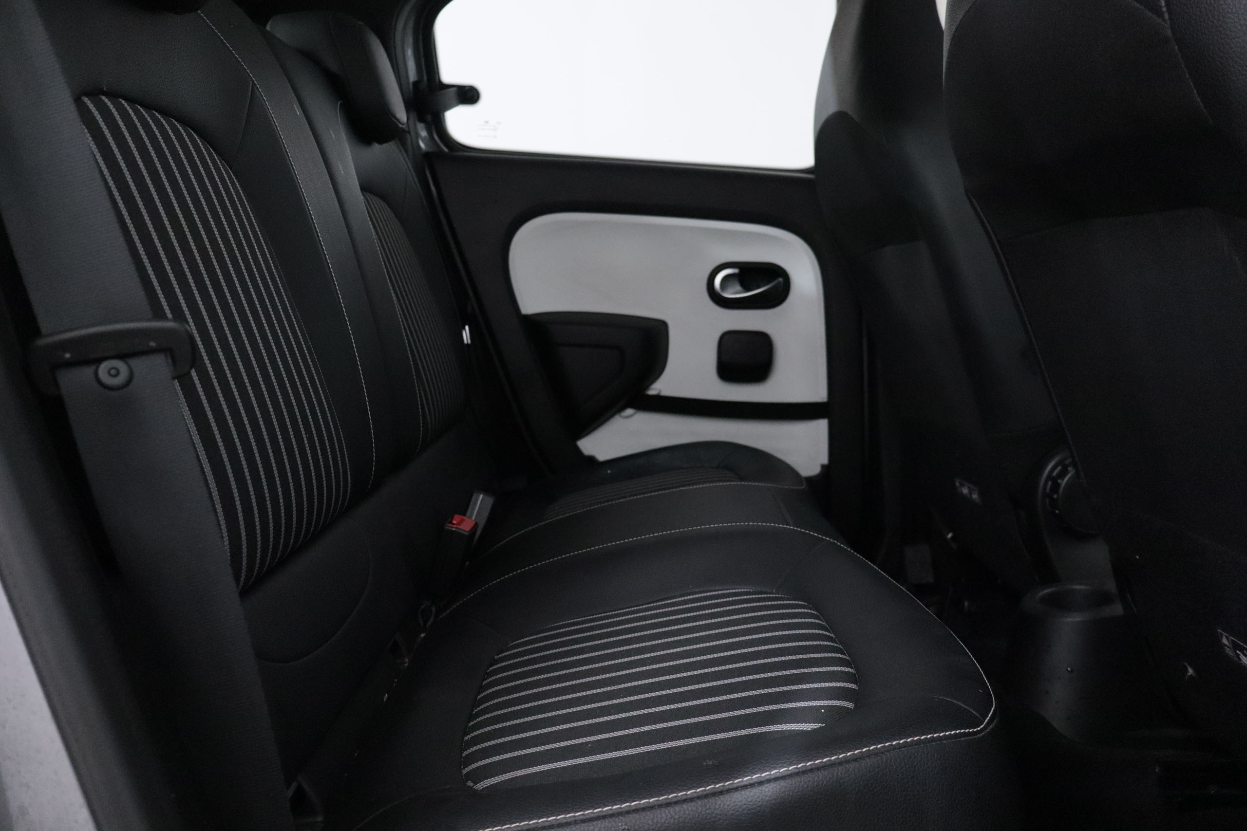 Renault Twingo E-TECH TECHNO 81CV AUTO 5P # IVA DEDUCIBLE,NAVY foto 24