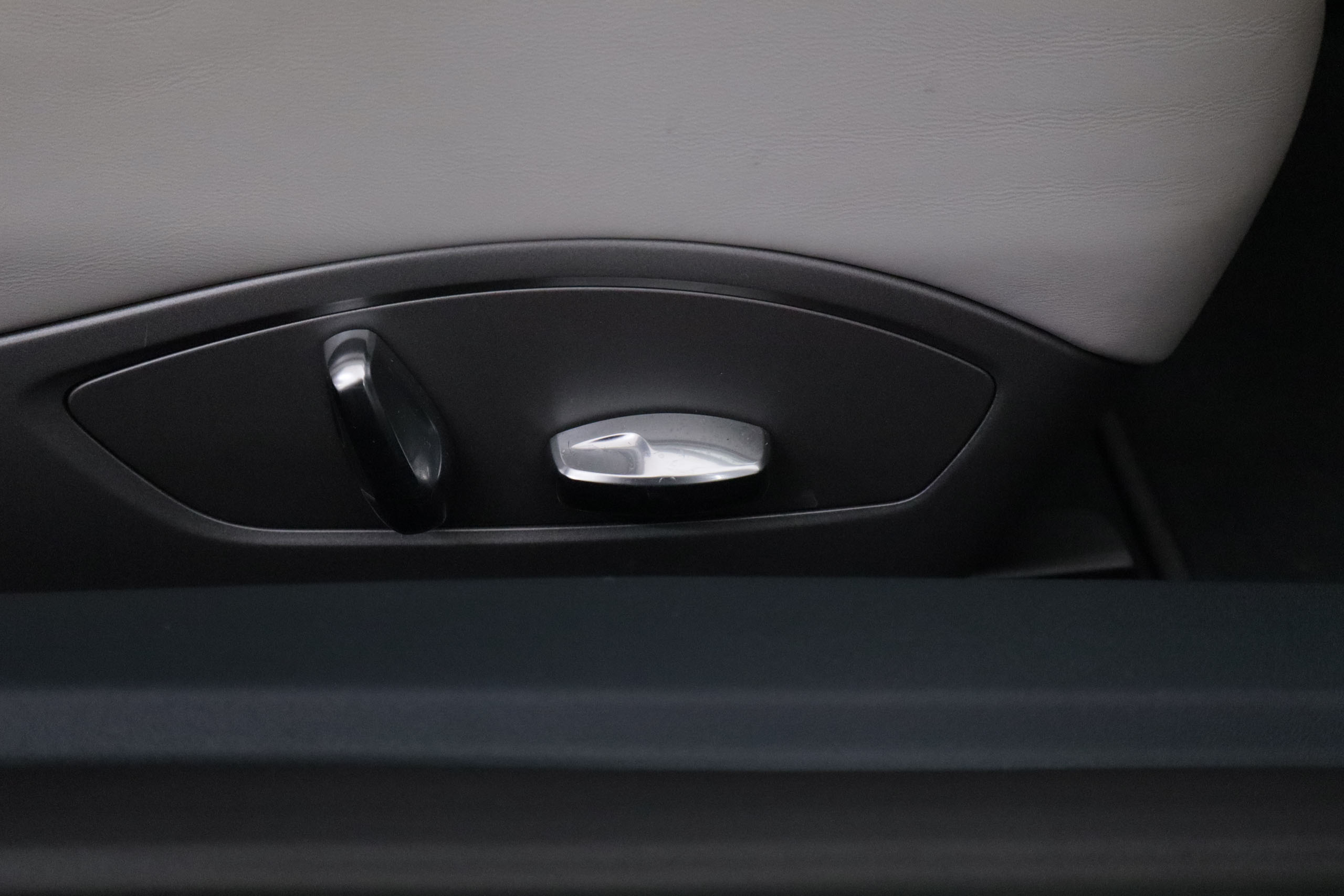 Porsche 911 CARRERA 911 CABRIO PDK AUTO 370CV 2P #CAPOTA ROJA,NAVY,LIBRO REVISION foto 32