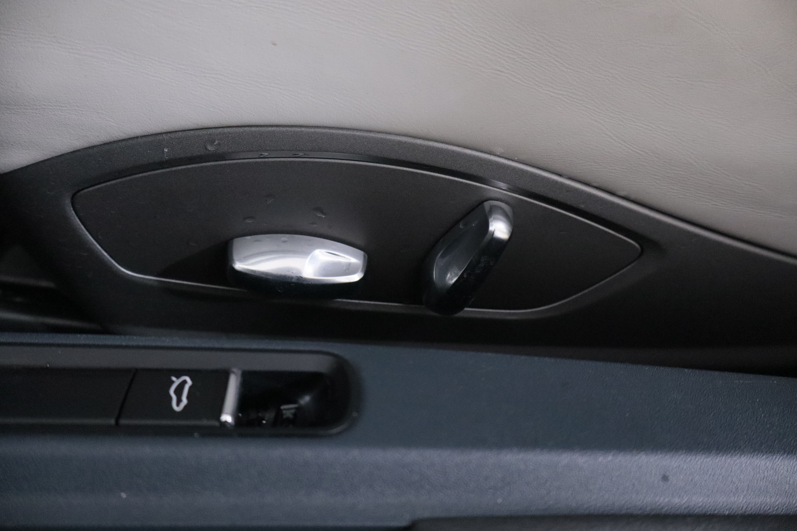 Porsche 911 CARRERA 911 CABRIO PDK AUTO 370CV 2P #CAPOTA ROJA,NAVY,LIBRO REVISION foto 30