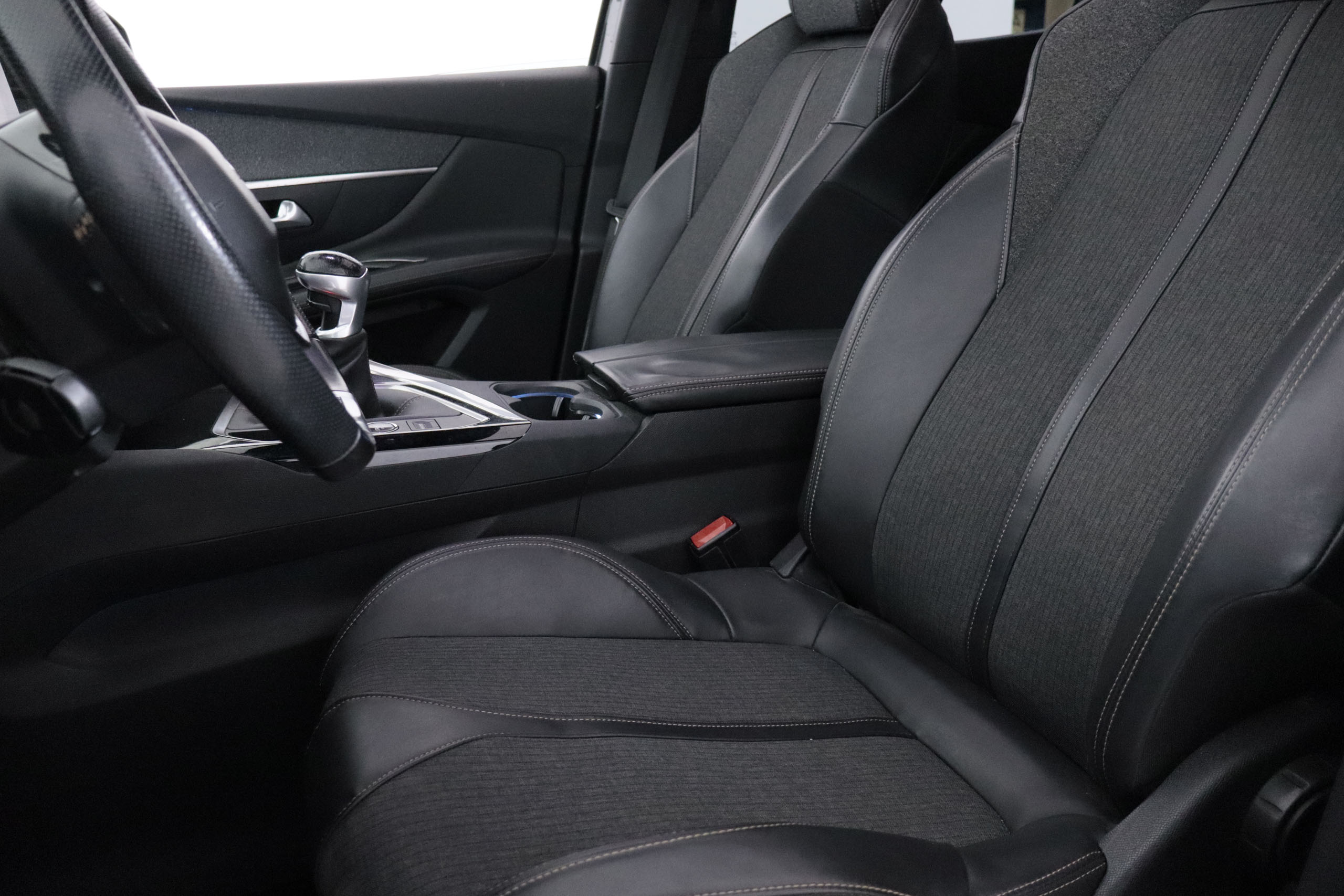 Peugeot 3008 1.2 PURETECH 130CV GT LINE 5P # TECHO PANORAMICO ELE,NAVY, foto 25