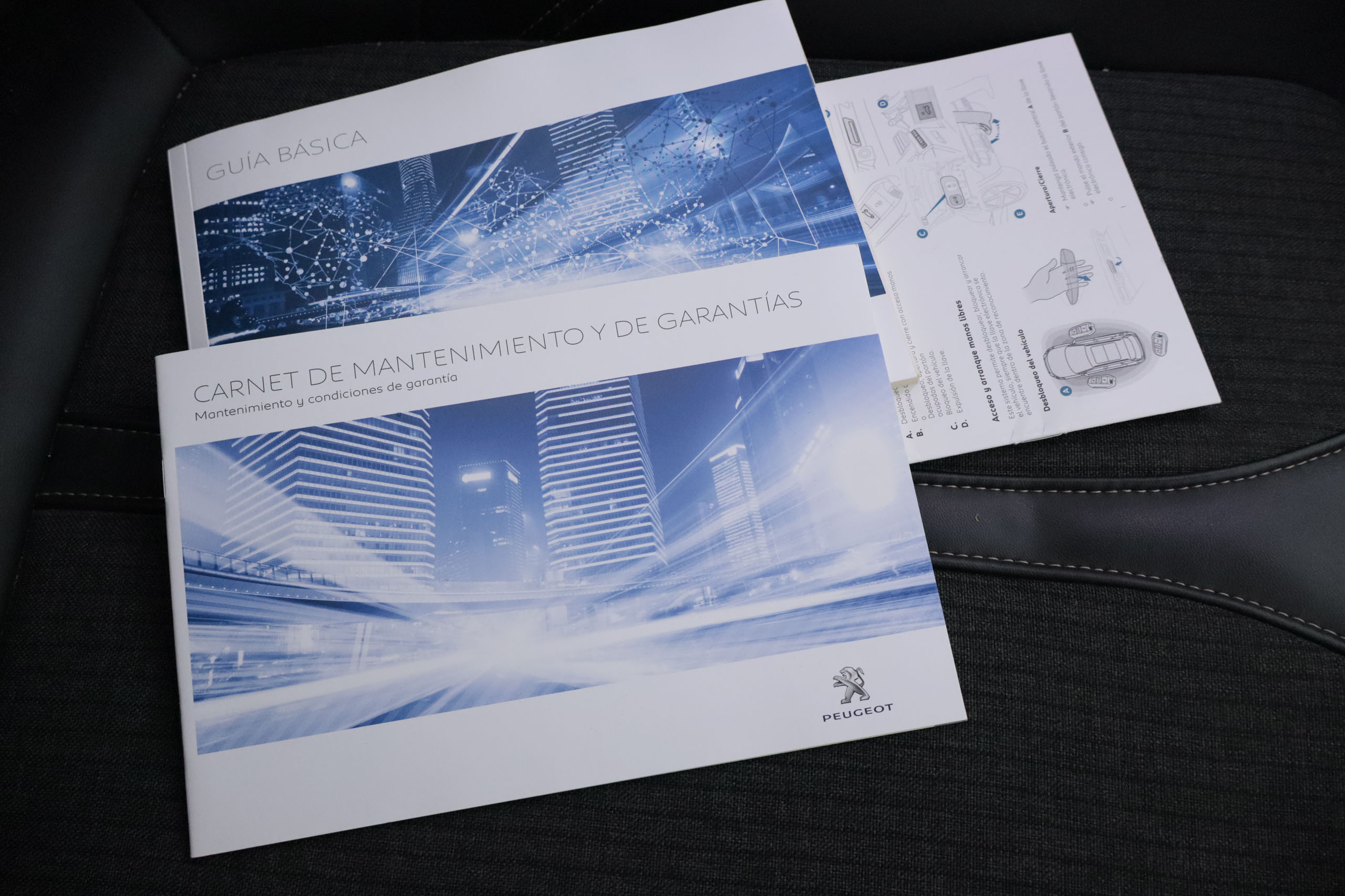 Peugeot 3008 1.2 PURETECH 130CV GT LINE 5P # TECHO PANORAMICO ELE,NAVY, foto 28